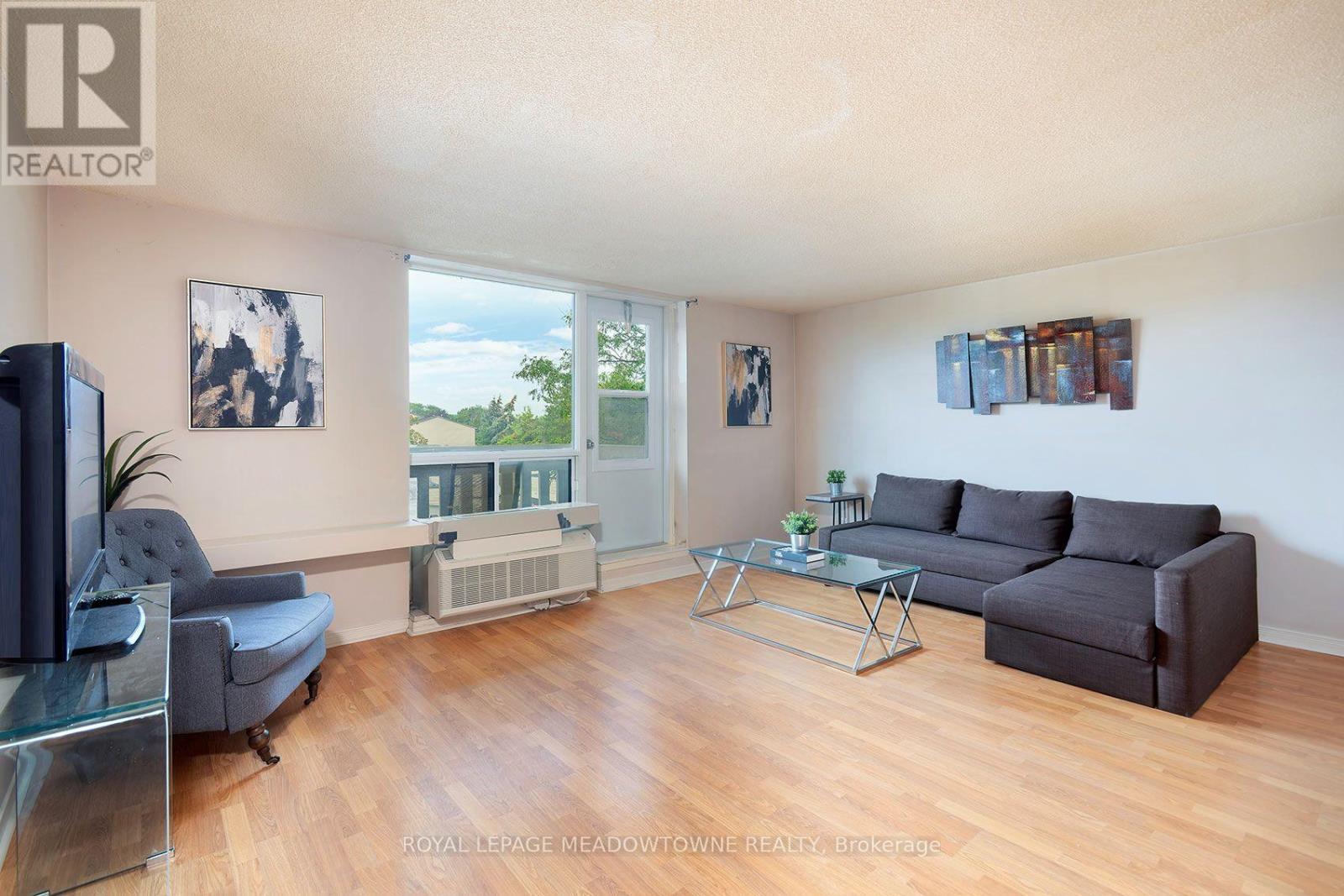 












206 - 6720 GLEN ERIN DRIVE

,
Mississauga,




Ontario
L5N3K8

