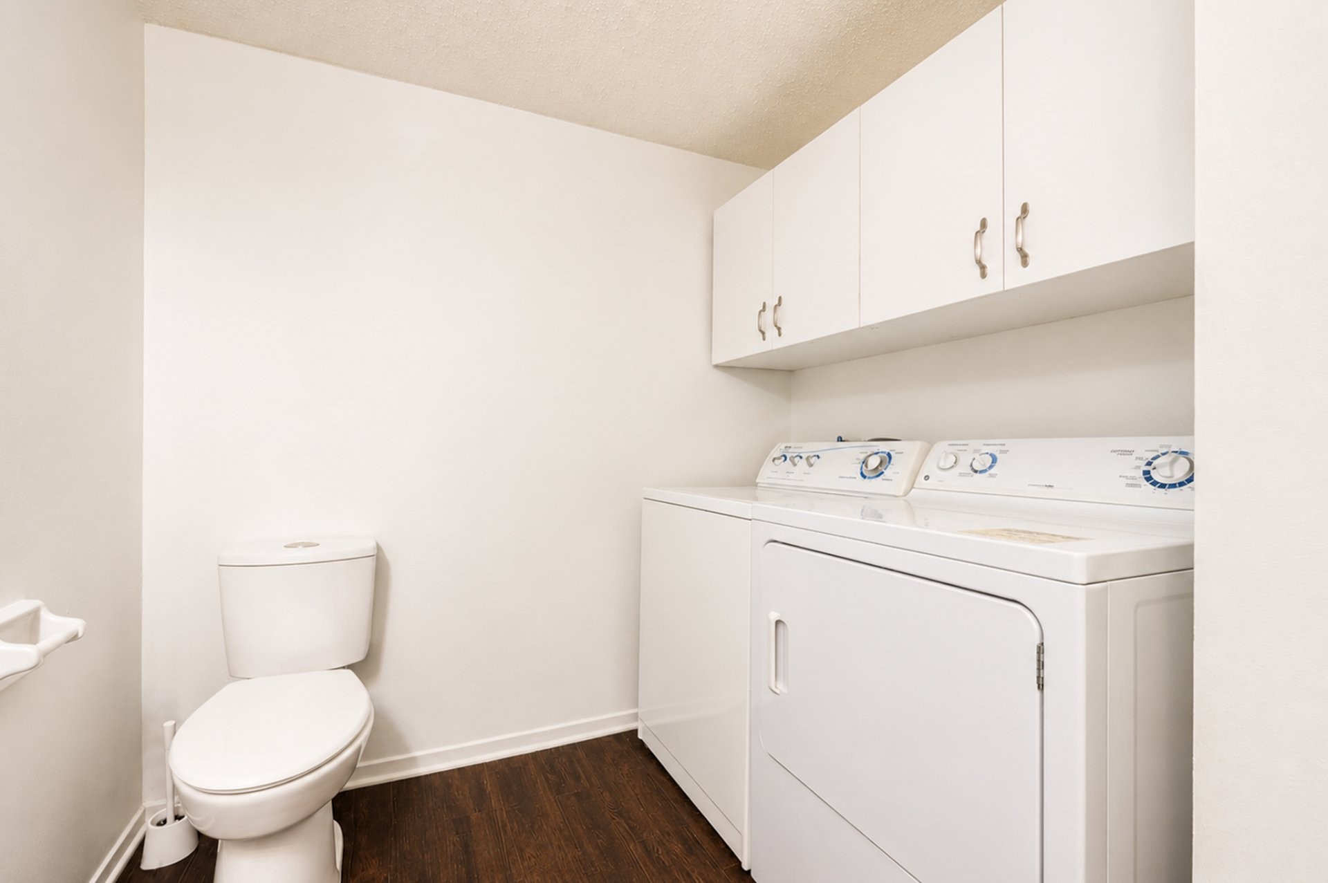 









481


Boul. St-Raymond

,
Gatineau (Hull),




QC
J9A1X3

