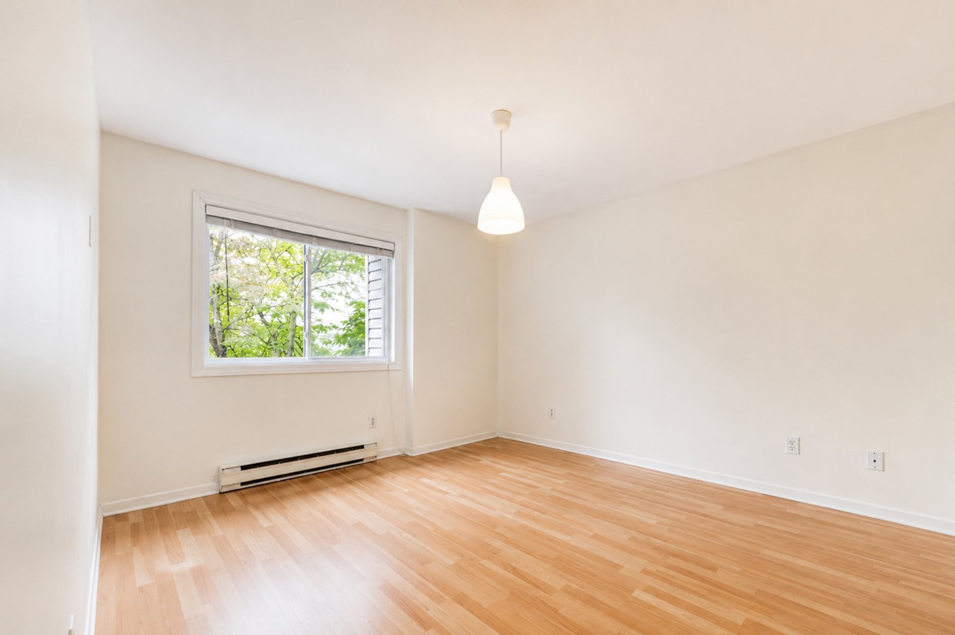 









481


Boul. St-Raymond

,
Gatineau (Hull),




QC
J9A1X3

