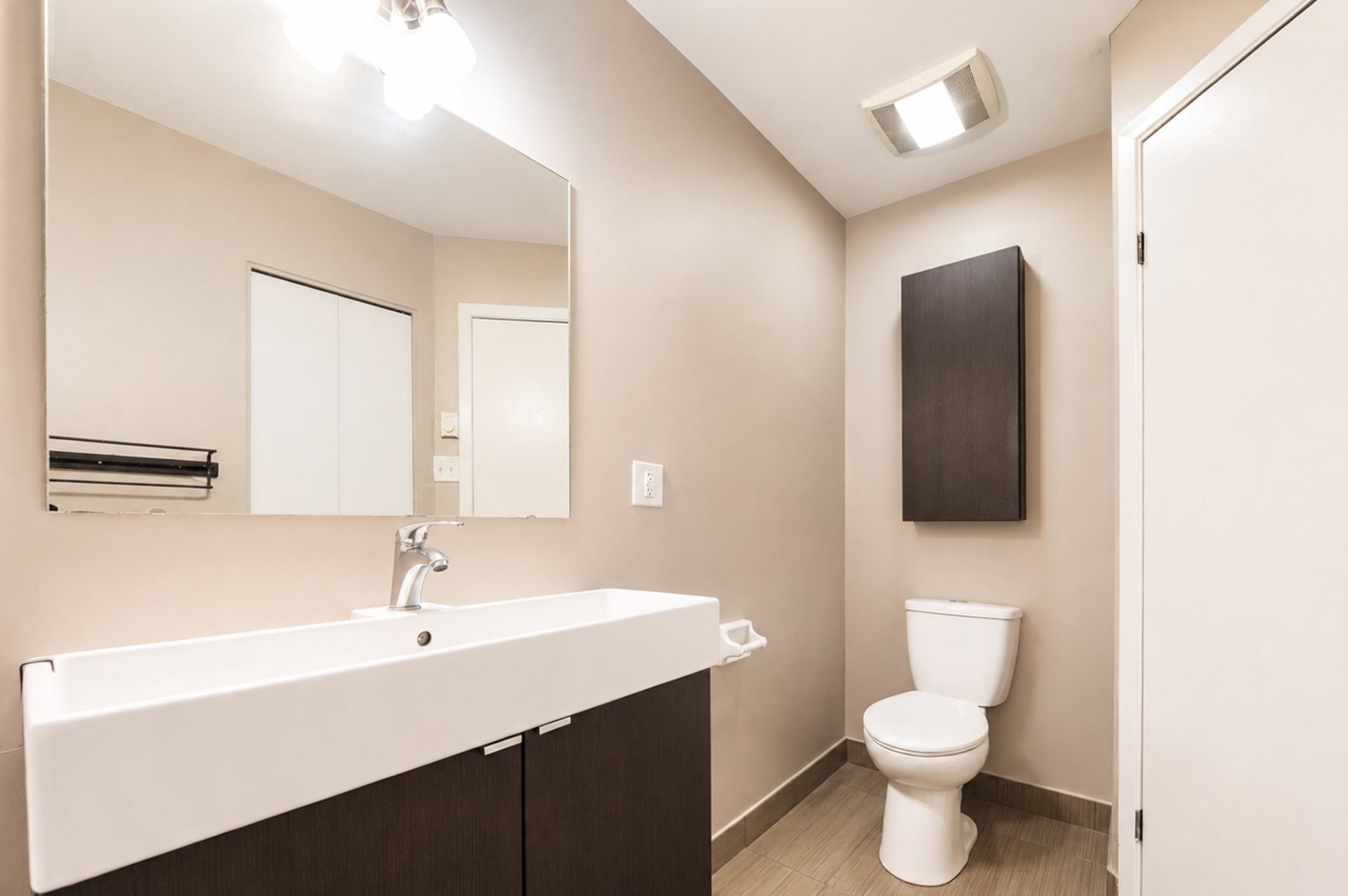 









481


Boul. St-Raymond

,
Gatineau (Hull),




QC
J9A1X3

