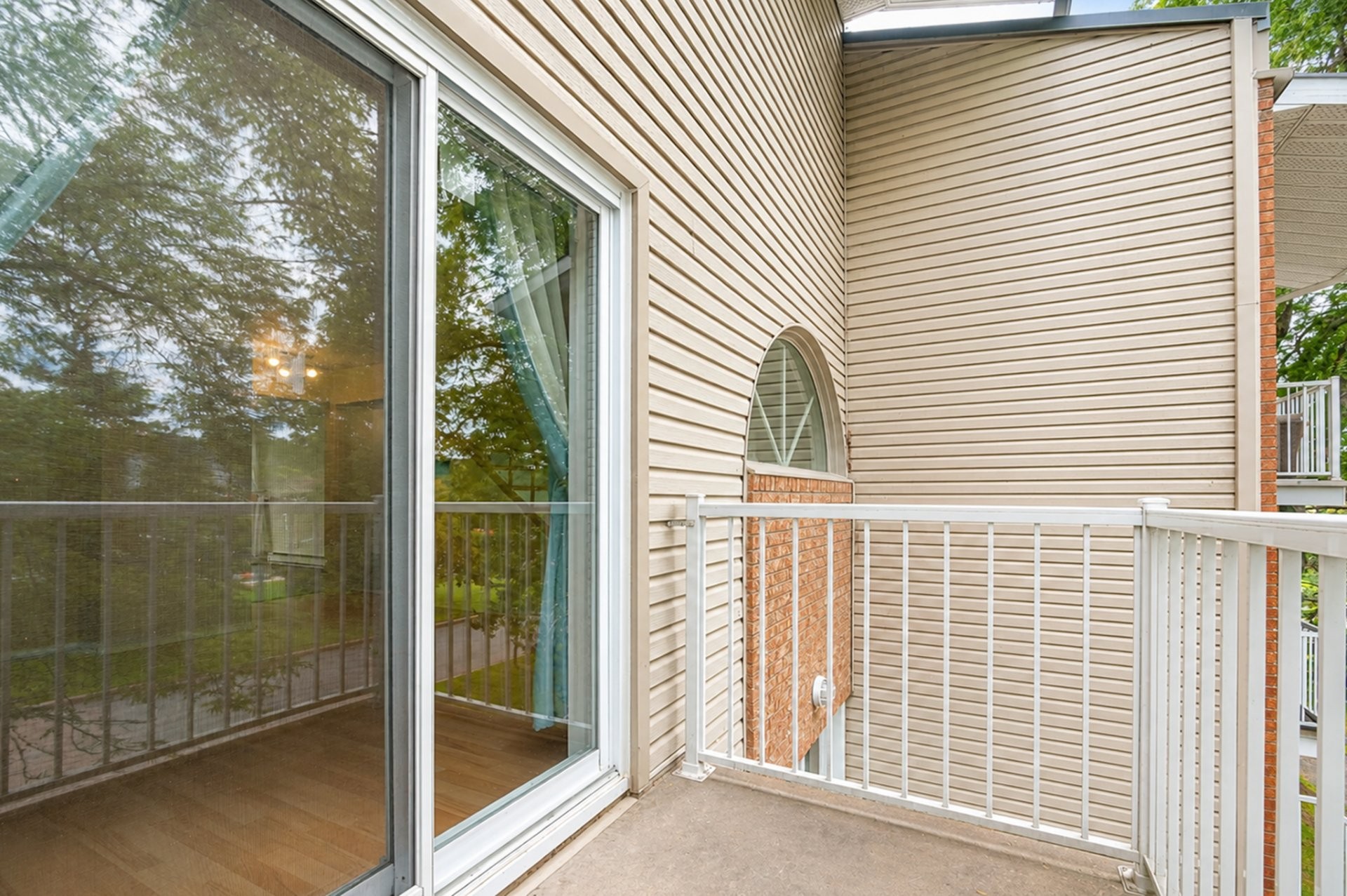 









481


Boul. St-Raymond

,
Gatineau (Hull),




QC
J9A1X3

