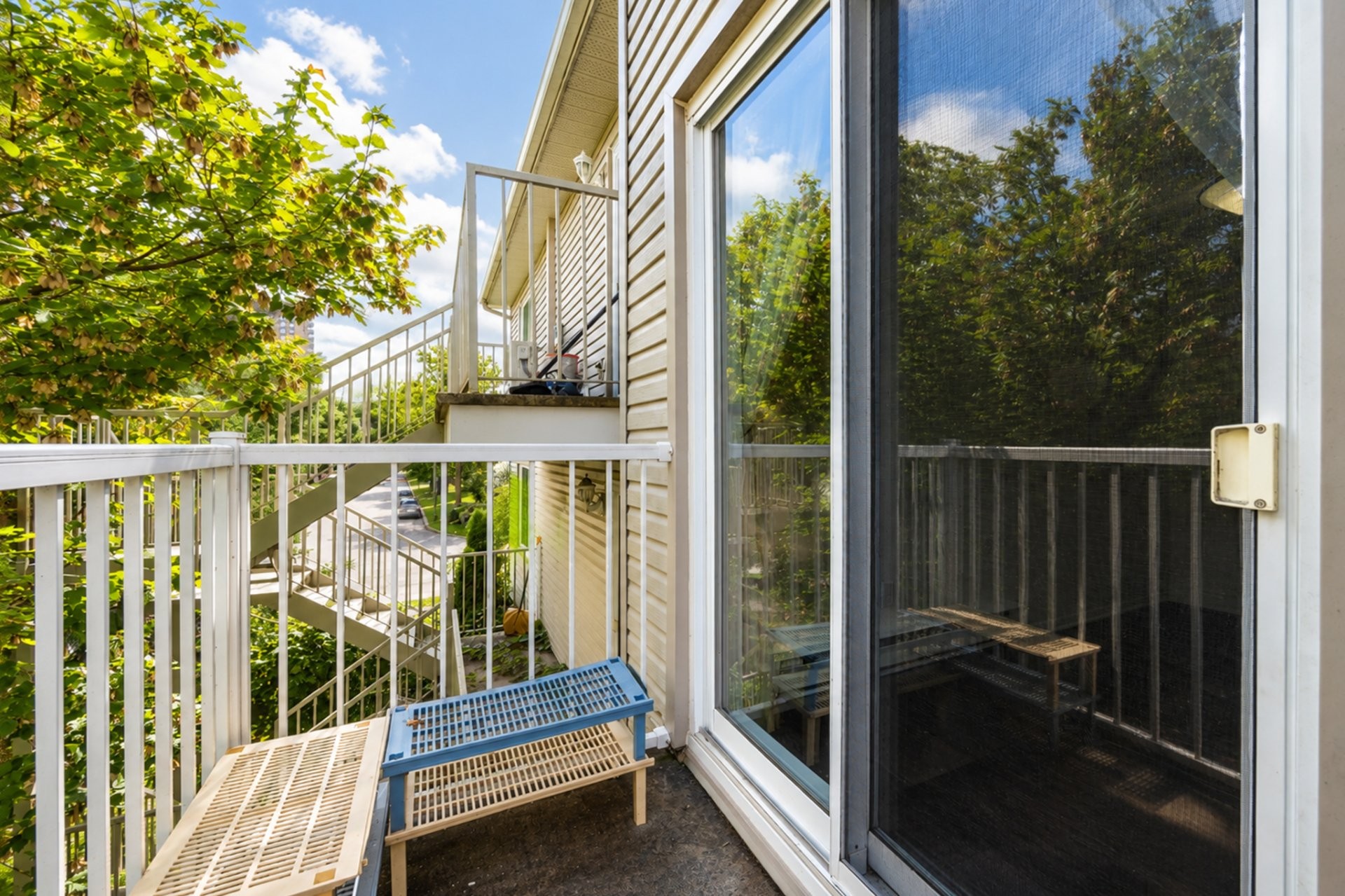 









481


Boul. St-Raymond

,
Gatineau (Hull),




QC
J9A1X3

