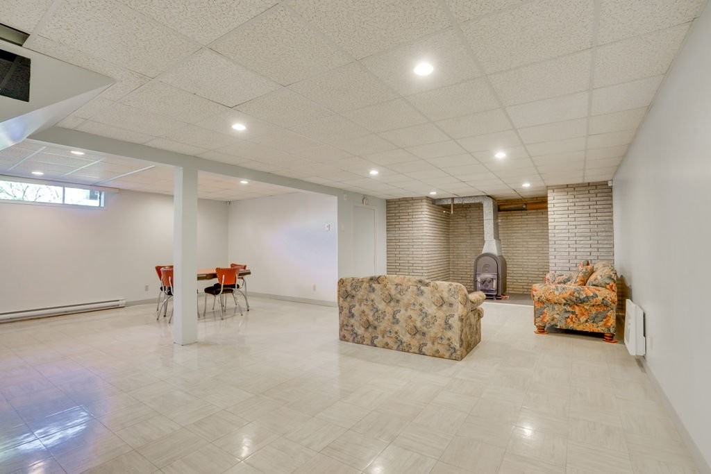 









802


Boul. St-René E.

,
Gatineau (Gatineau),




QC
J8P1T3

