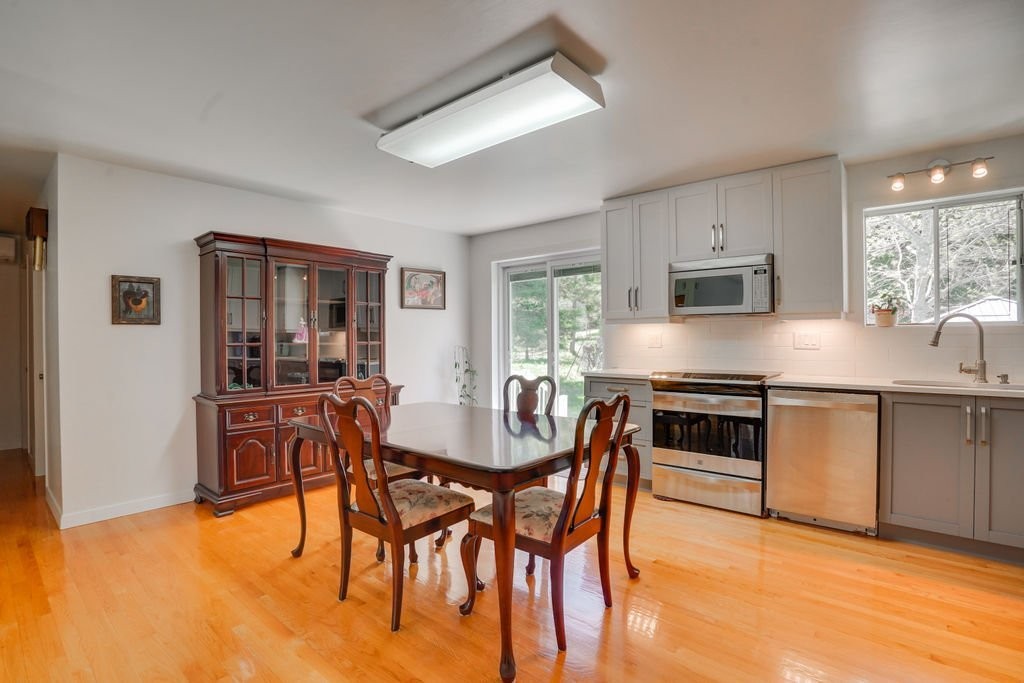 









802


Boul. St-René E.

,
Gatineau (Gatineau),




QC
J8P1T3

