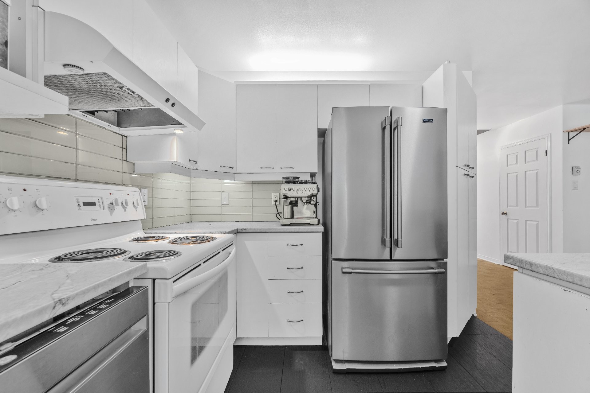 









1106


Rue Hélène-Boullé

,
Boucherville,




QC
J4B2A7

