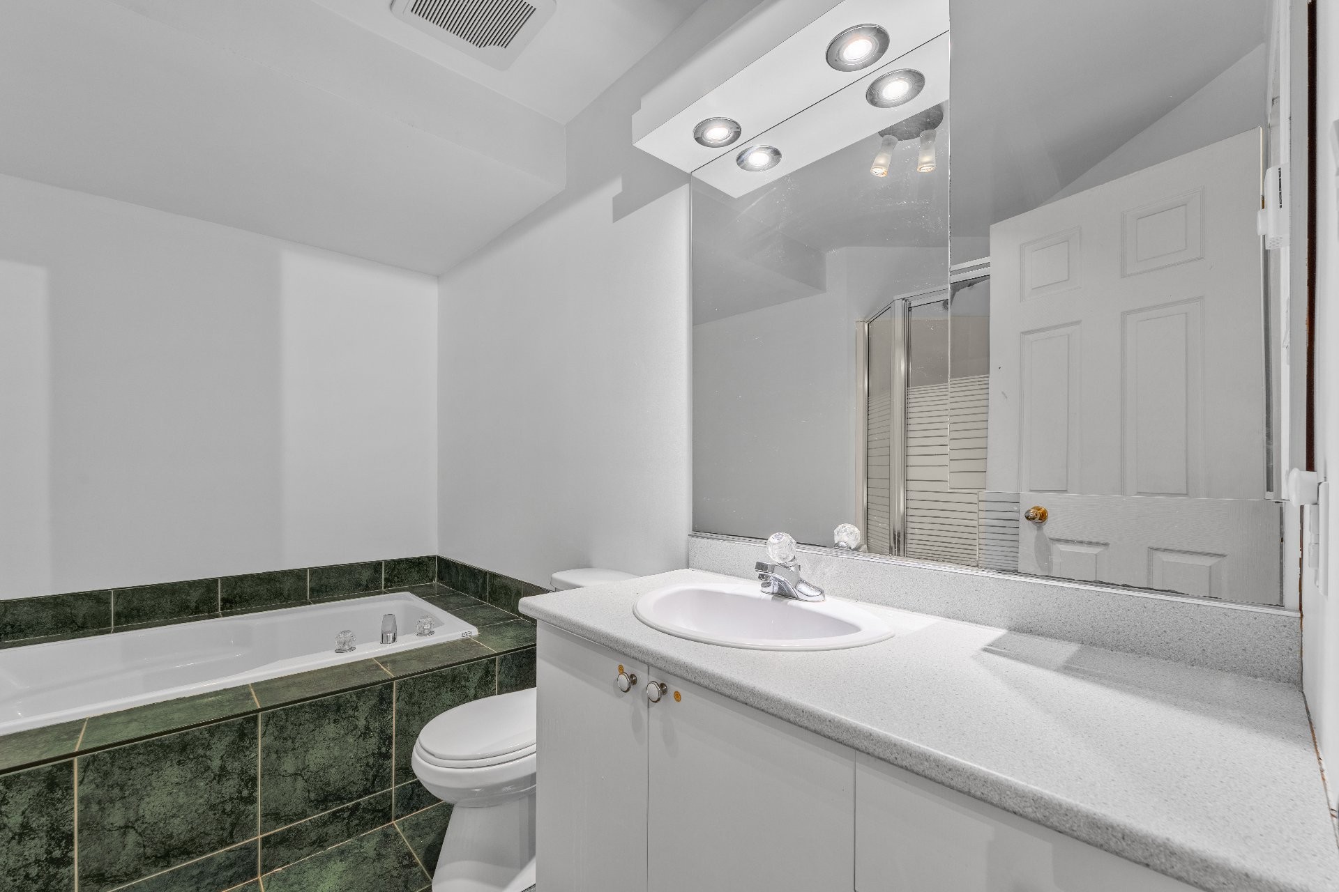 









1106


Rue Hélène-Boullé

,
Boucherville,




QC
J4B2A7


