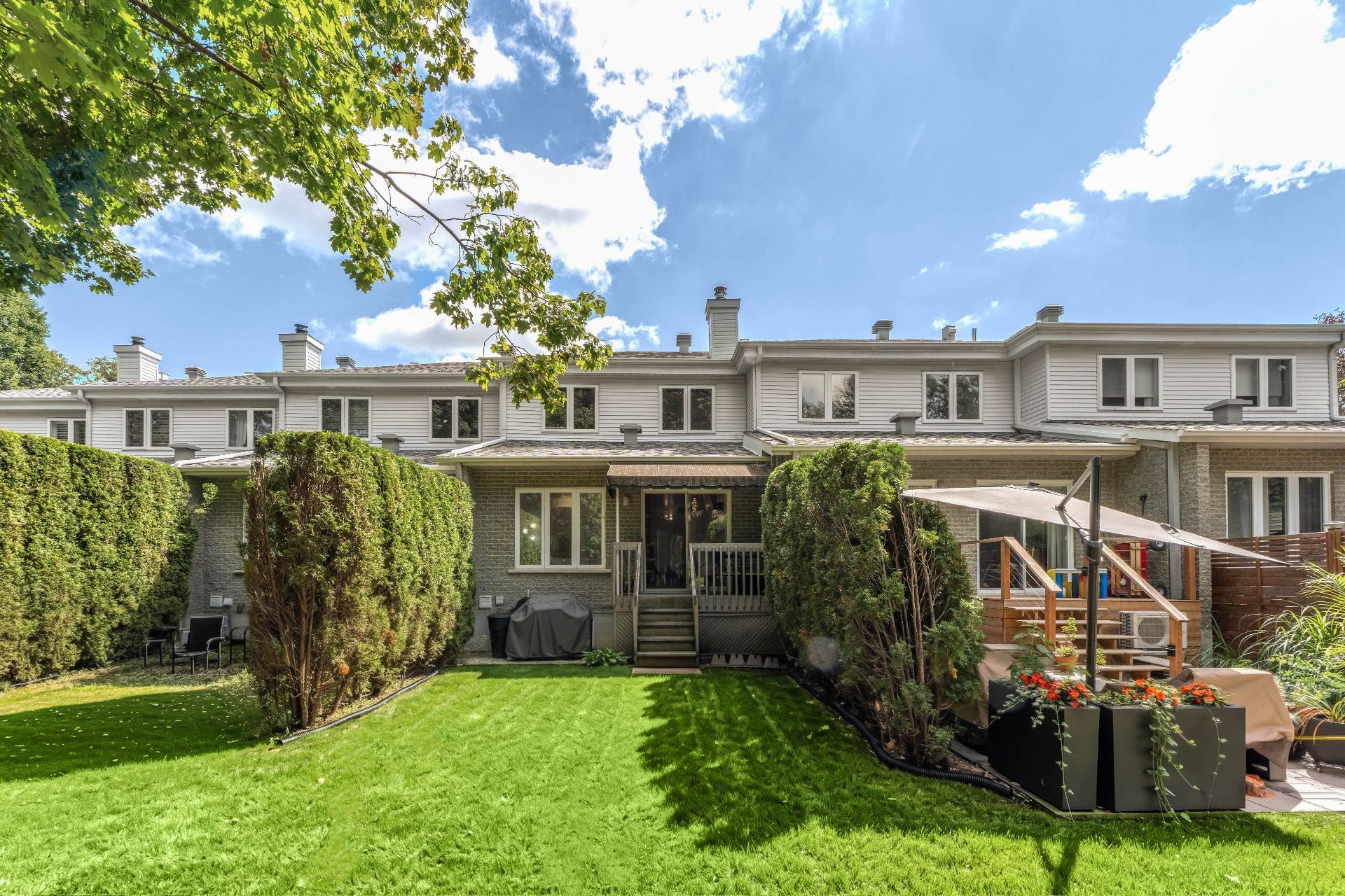









1106


Rue Hélène-Boullé

,
Boucherville,




QC
J4B2A7

