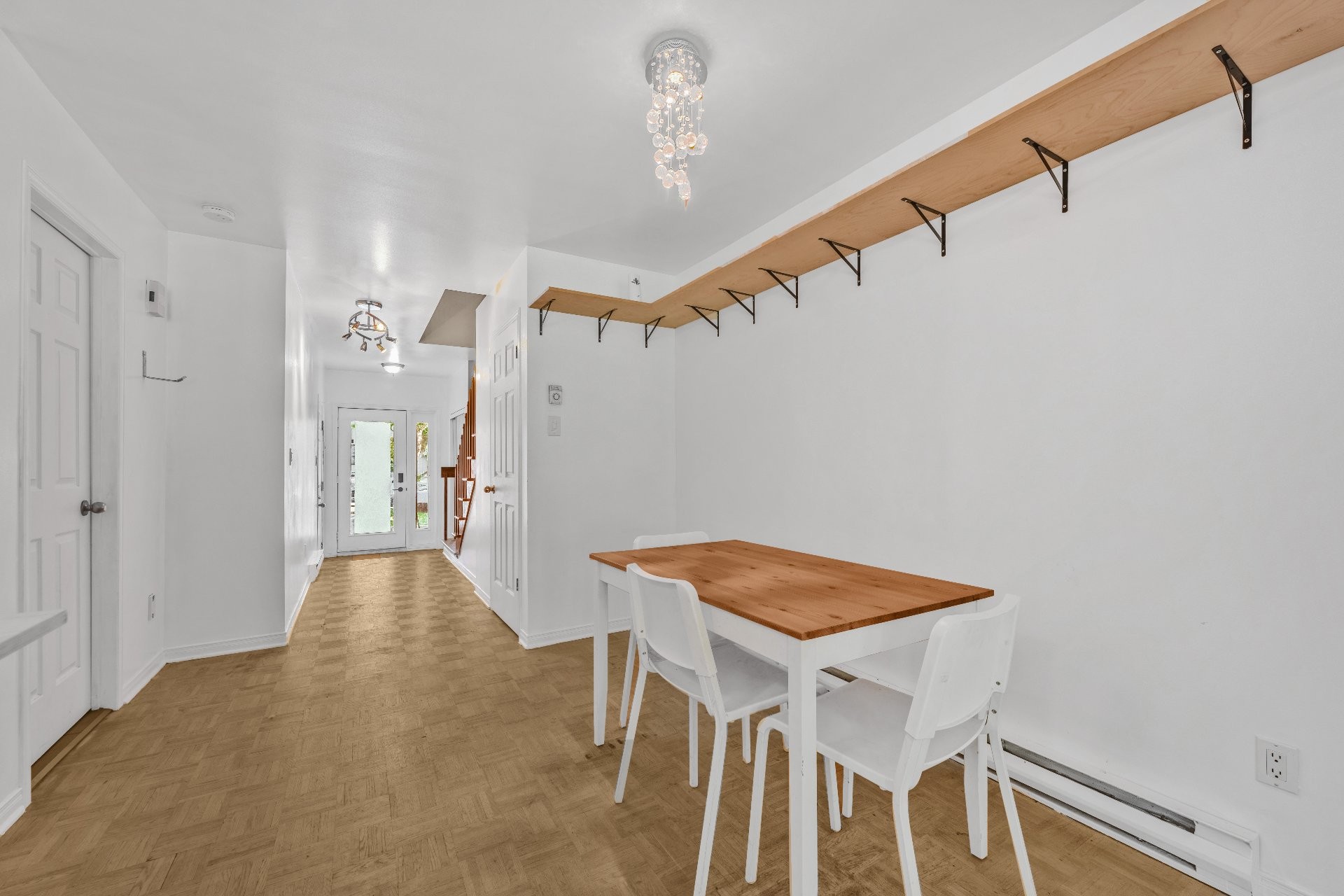 









1106


Rue Hélène-Boullé

,
Boucherville,




QC
J4B2A7

