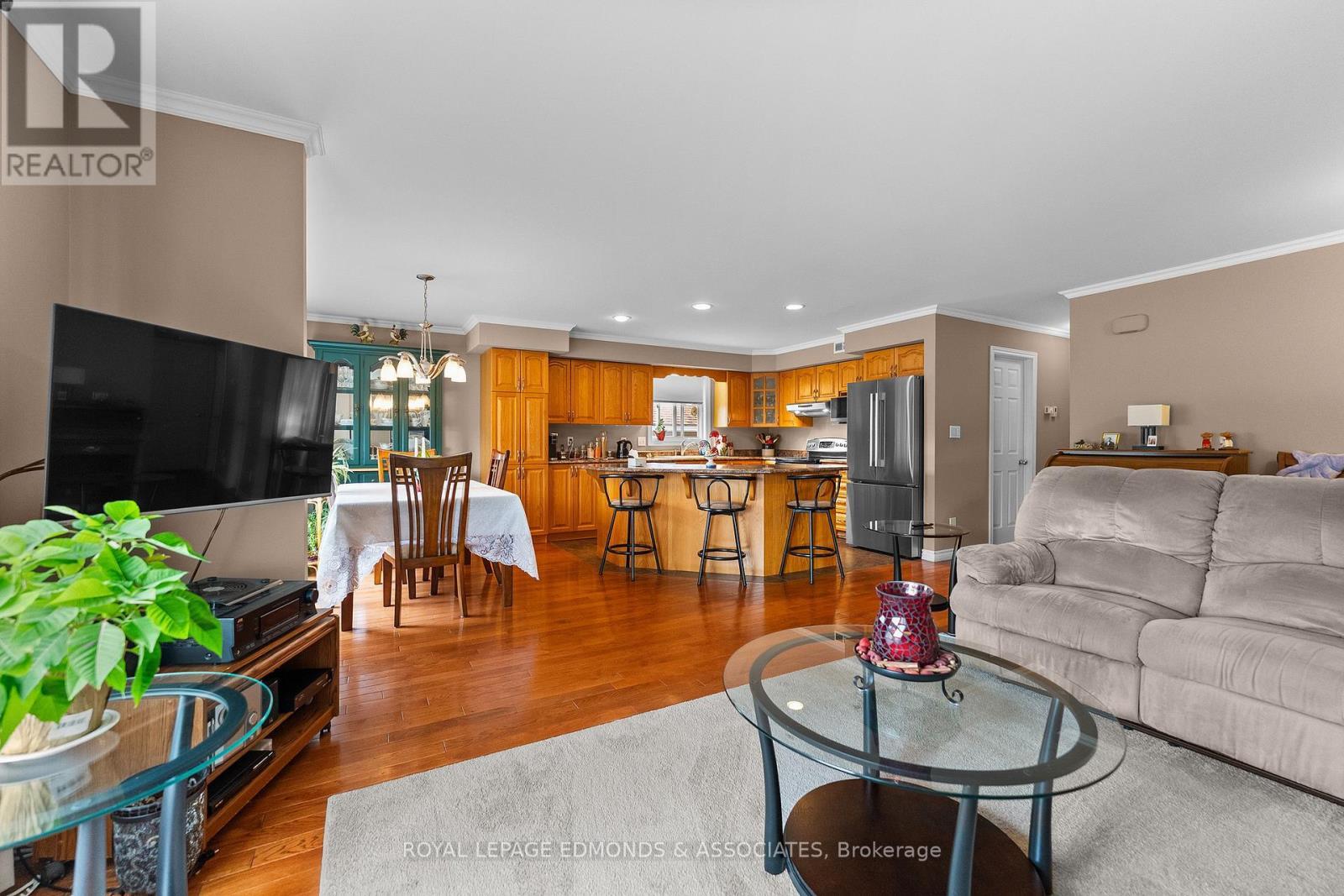 












626 MOSS DRIVE

,
Pembroke,




Ontario
K8A8R7

