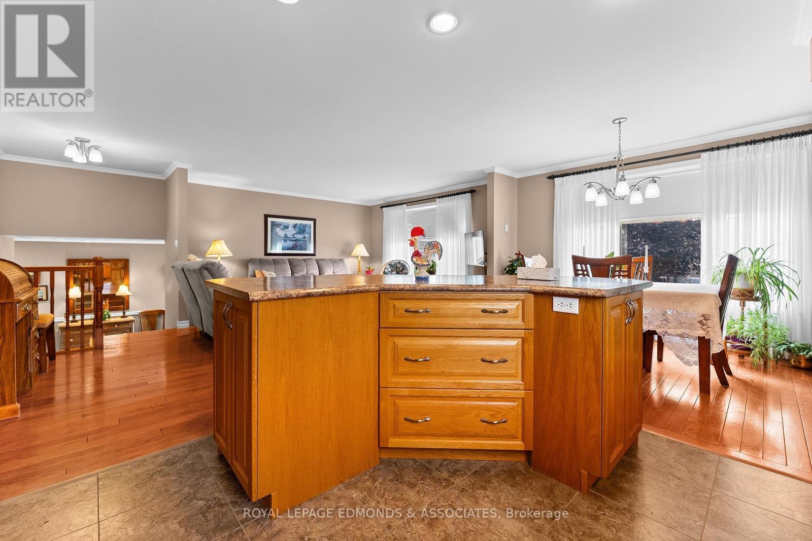 












626 MOSS DRIVE

,
Pembroke,




Ontario
K8A8R7

