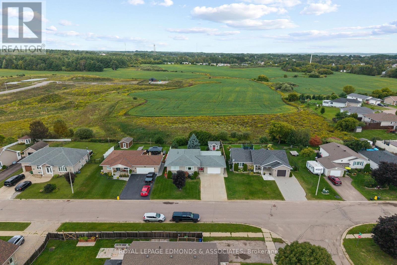 












626 MOSS DRIVE

,
Pembroke,




Ontario
K8A8R7

