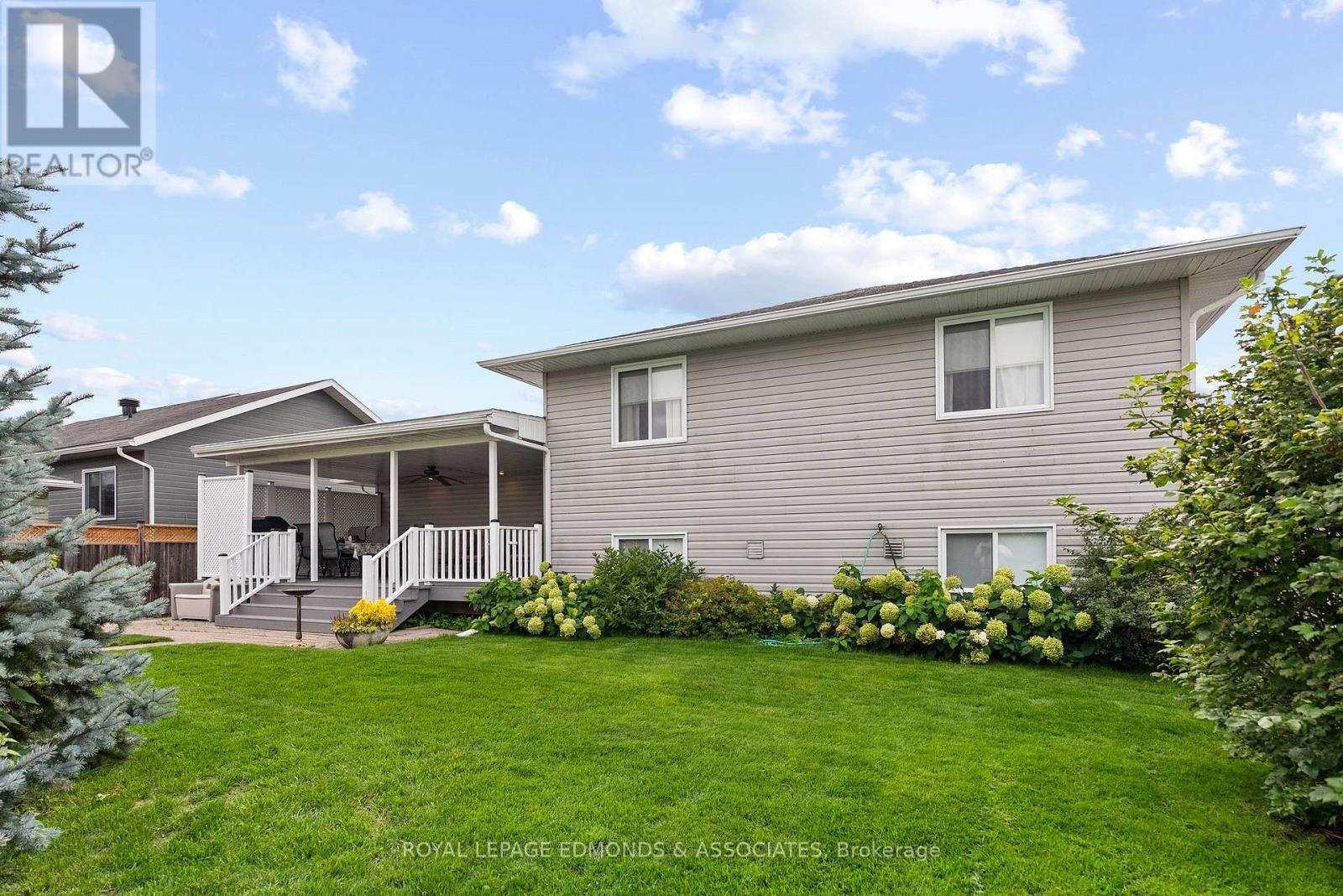 












626 MOSS DRIVE

,
Pembroke,




Ontario
K8A8R7

