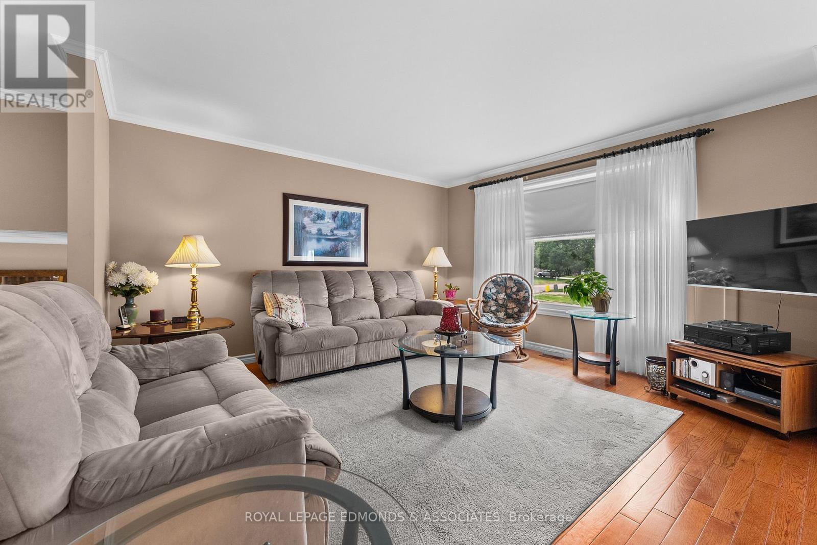 












626 MOSS DRIVE

,
Pembroke,




Ontario
K8A8R7

