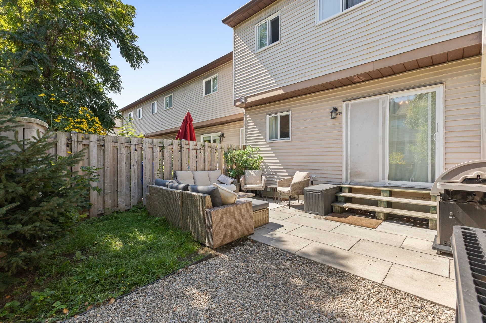 









1123


Boul. St-René O.

, D,
Gatineau (Gatineau),




QC
J8T6L6


