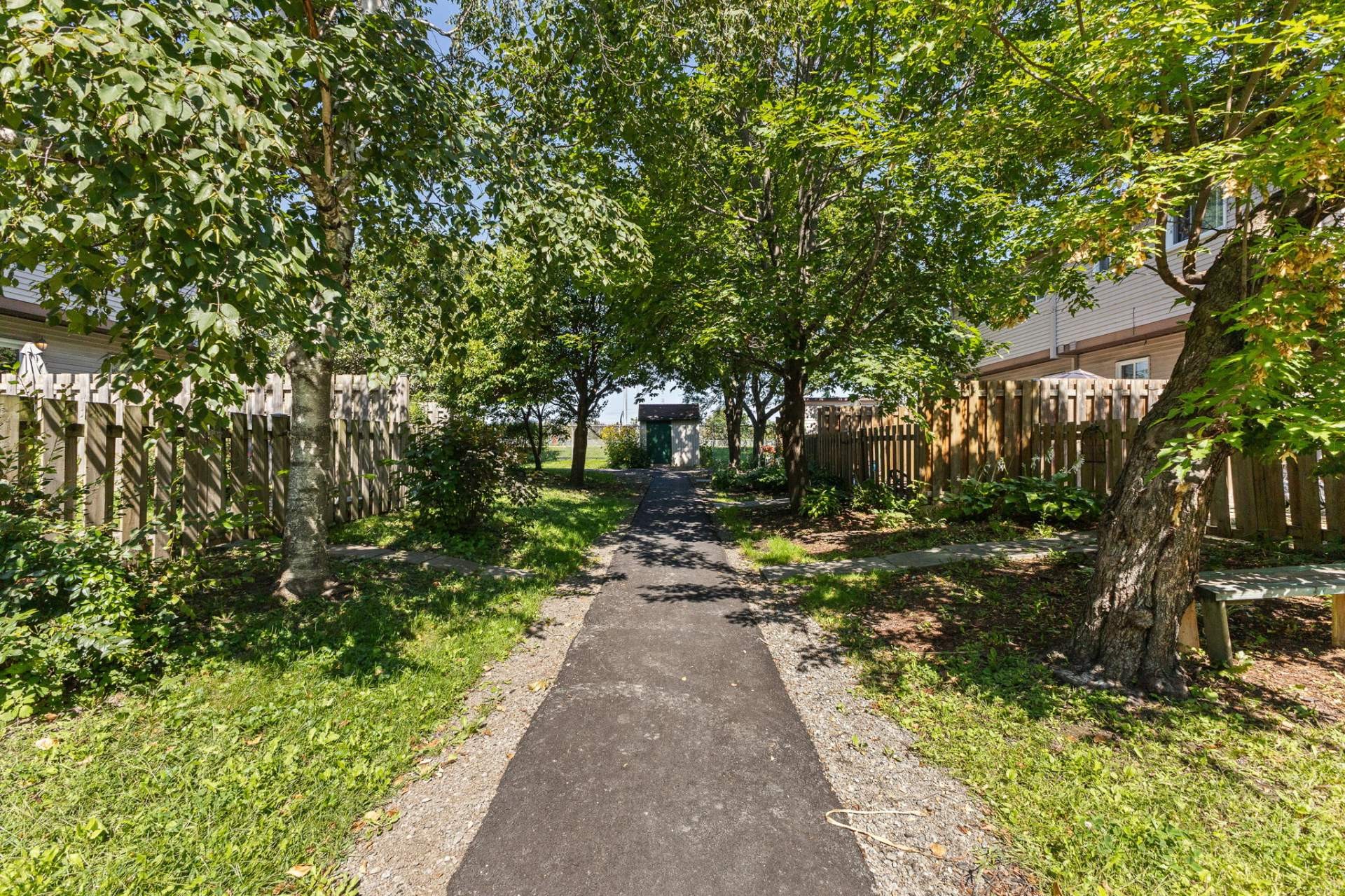 









1123


Boul. St-René O.

, D,
Gatineau (Gatineau),




QC
J8T6L6

