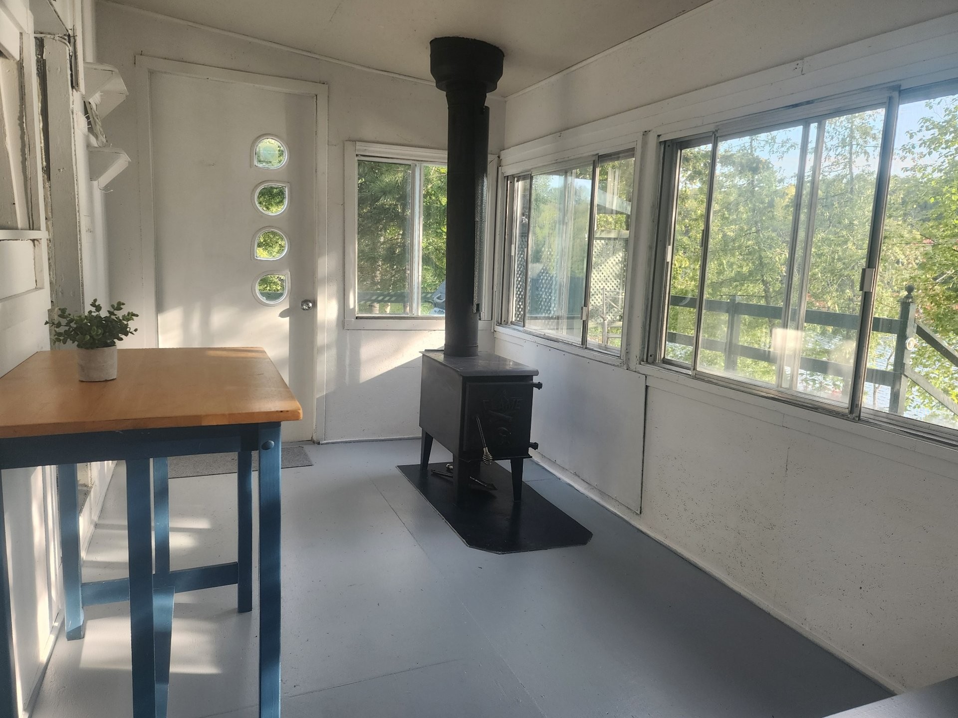 









52


Ch. Hilaire

,
Blue Sea,







QC
J0X1C0

