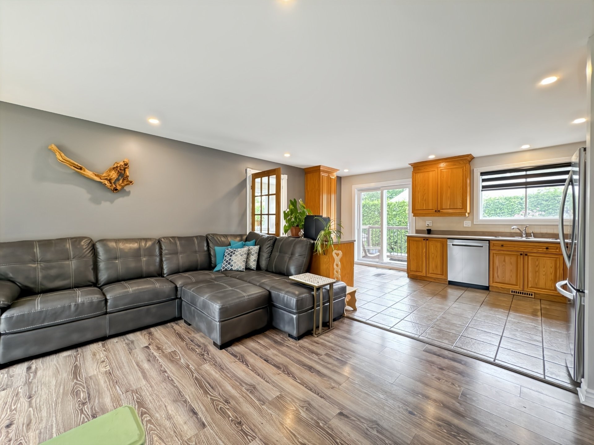 









826


Rue des Pâquerettes

,
Mascouche,




QC
J7L3A2

