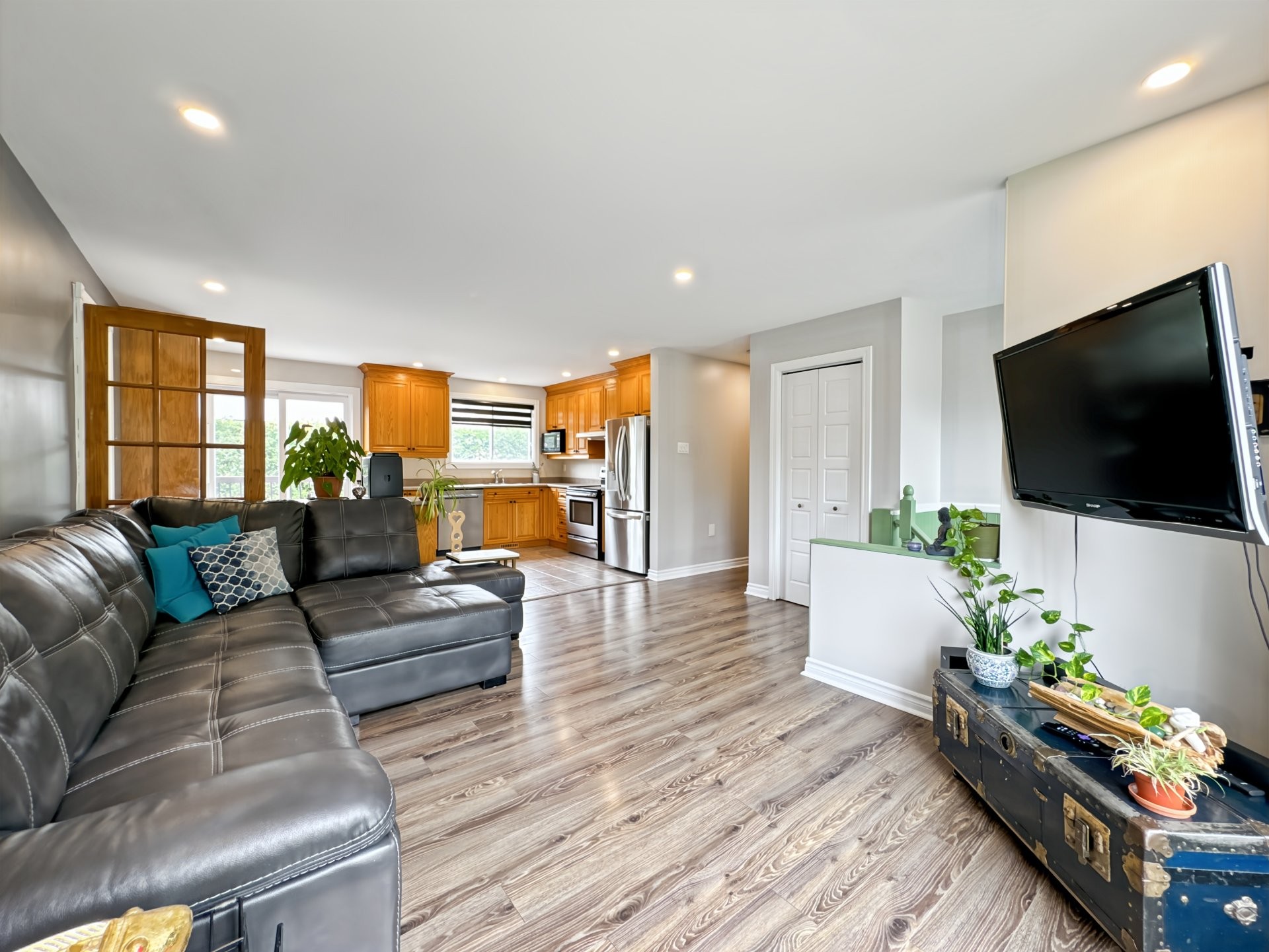 









826


Rue des Pâquerettes

,
Mascouche,




QC
J7L3A2

