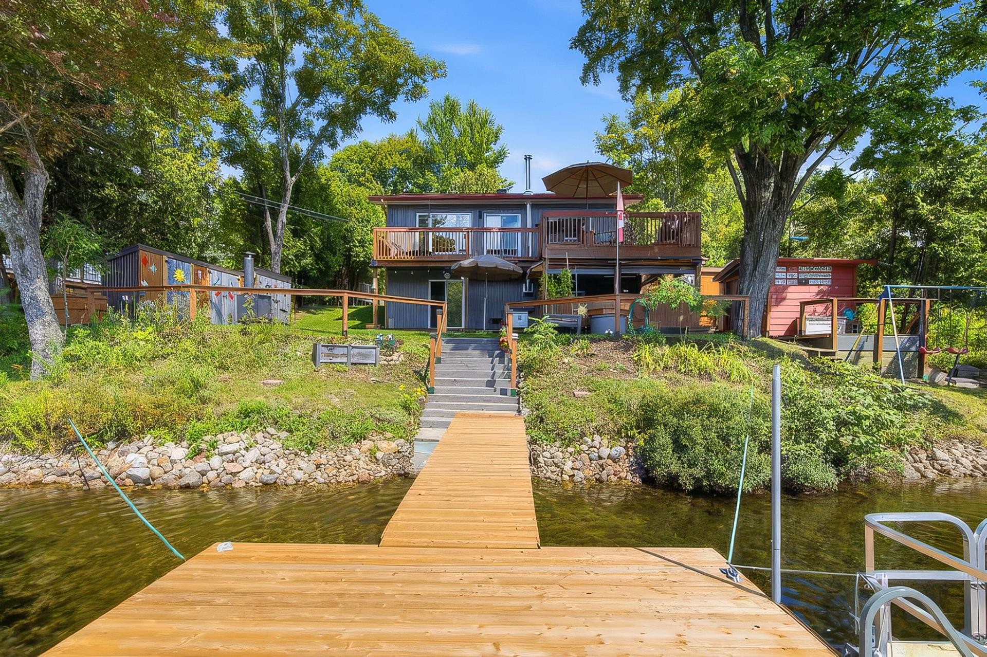 









149


Rue Gravelle

,
Denholm,




QC
J8N9H2

