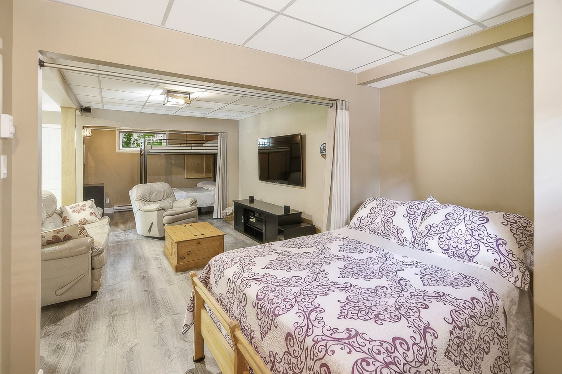 









149


Rue Gravelle

,
Denholm,




QC
J8N9H2

