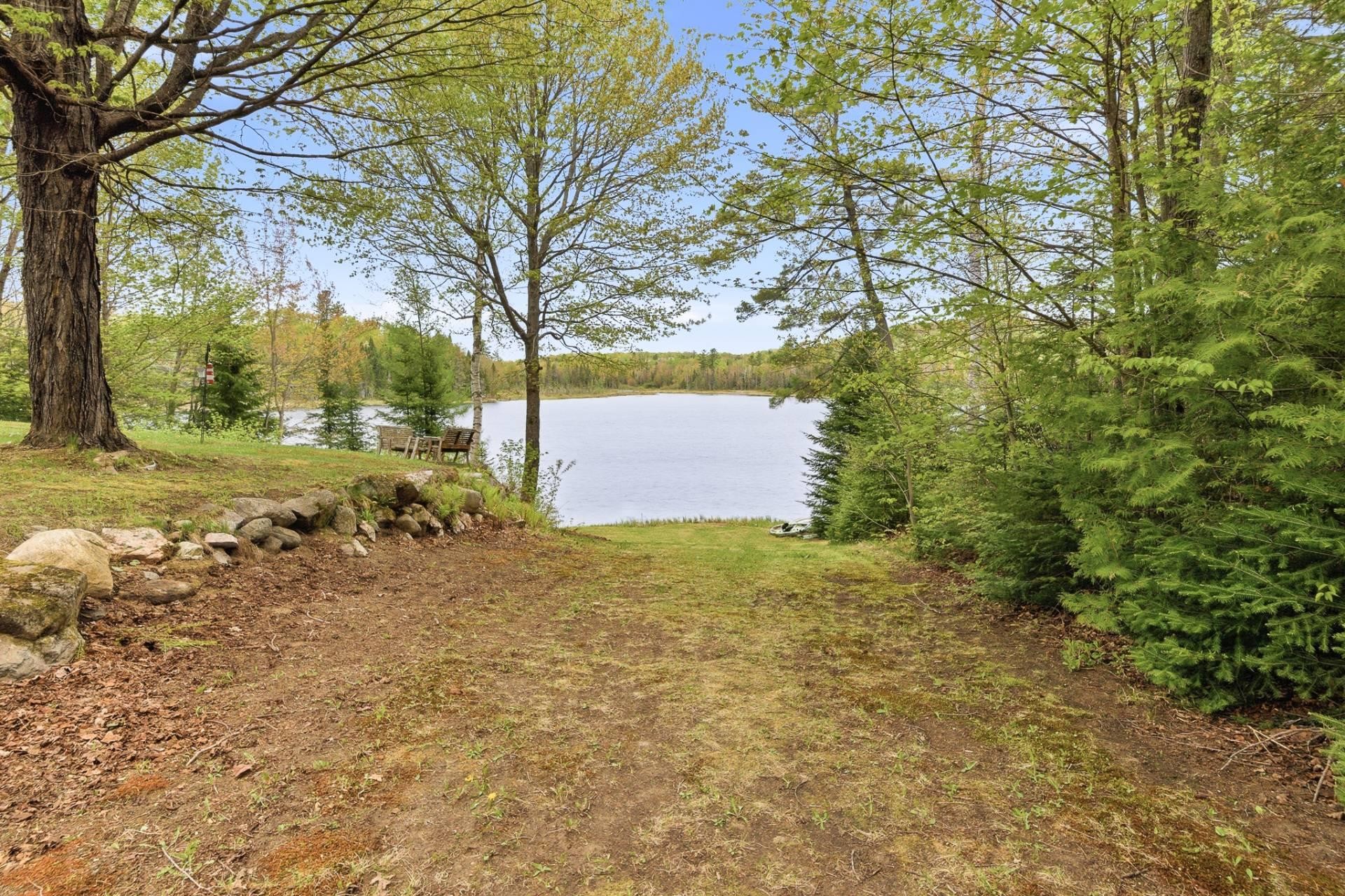 









53


Ch. de la Montagne

,
Val-des-Monts,




QC
J8N1B7

