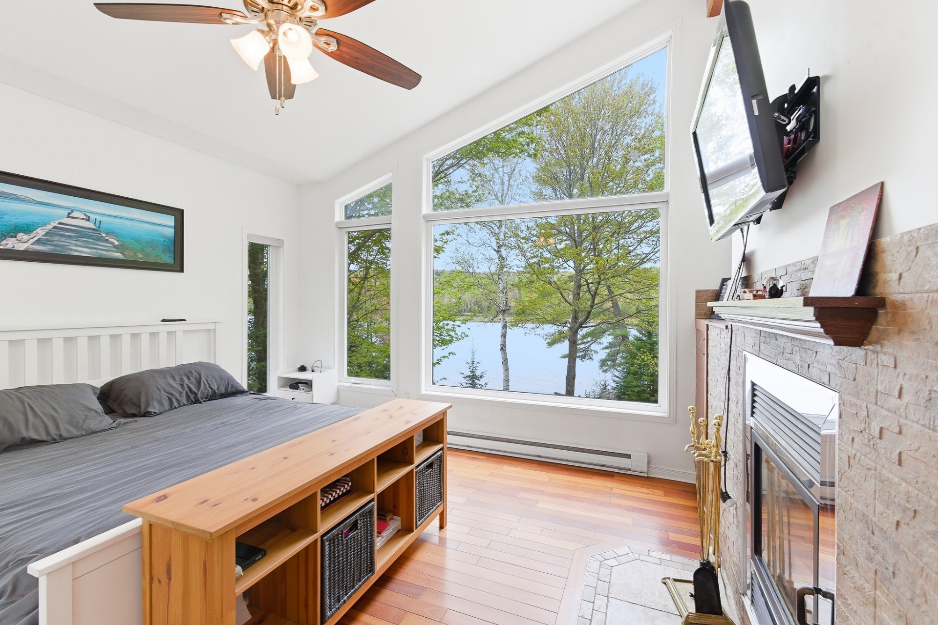 









53


Ch. de la Montagne

,
Val-des-Monts,




QC
J8N1B7

