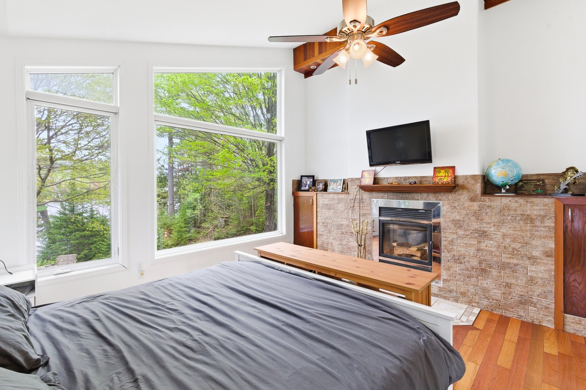 









53


Ch. de la Montagne

,
Val-des-Monts,




QC
J8N1B7

