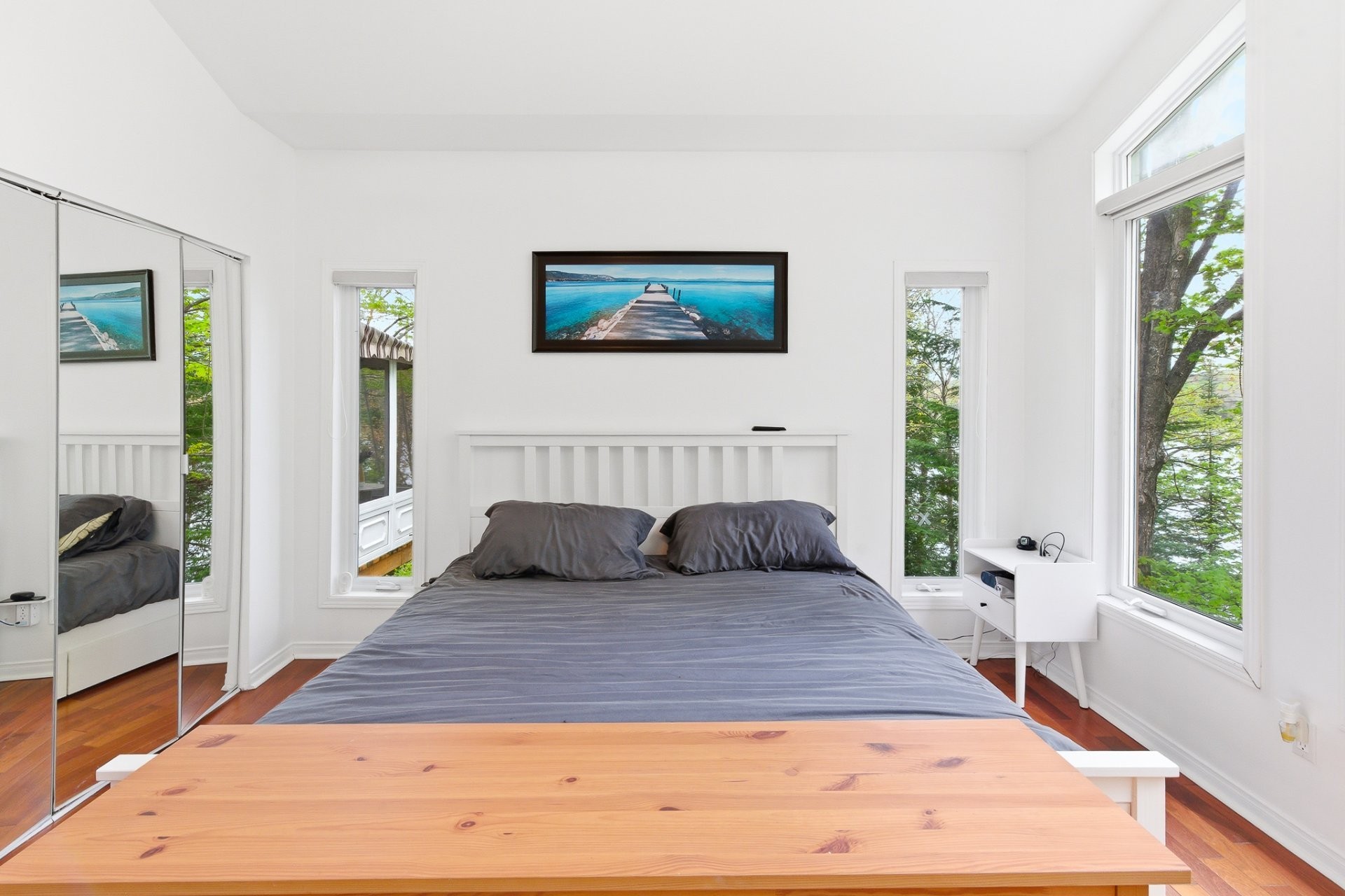 









53


Ch. de la Montagne

,
Val-des-Monts,




QC
J8N1B7


