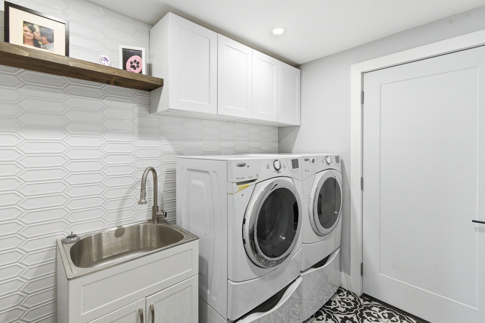 









53


Ch. de la Montagne

,
Val-des-Monts,




QC
J8N1B7


