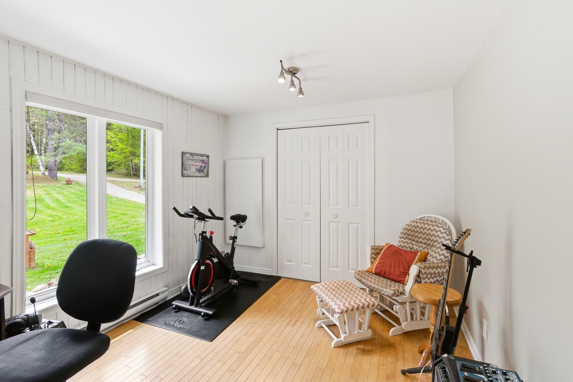 









53


Ch. de la Montagne

,
Val-des-Monts,




QC
J8N1B7

