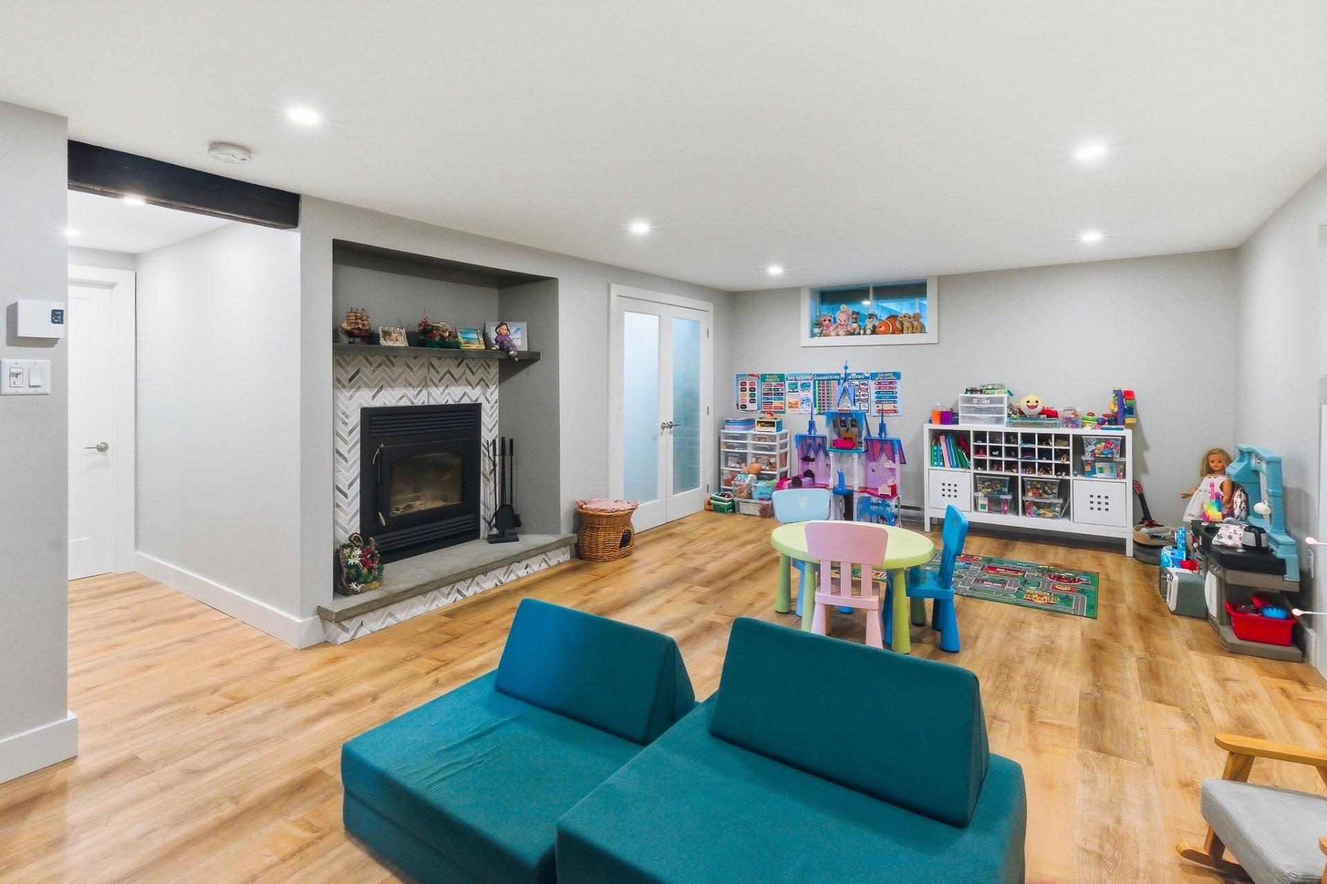 









53


Ch. de la Montagne

,
Val-des-Monts,




QC
J8N1B7

