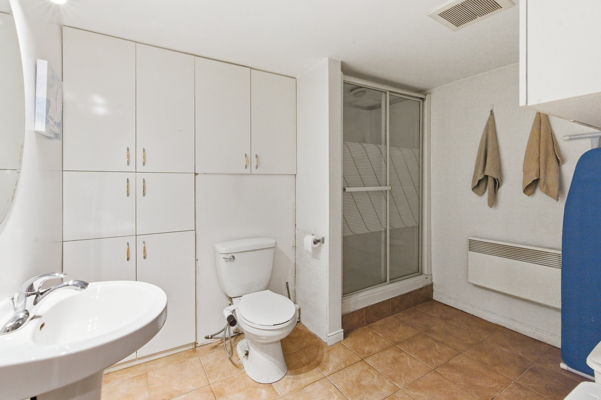 









53


Ch. de la Montagne

,
Val-des-Monts,




QC
J8N1B7

