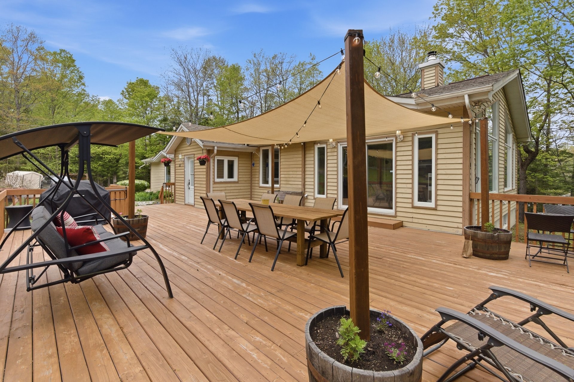









53


Ch. de la Montagne

,
Val-des-Monts,




QC
J8N1B7

