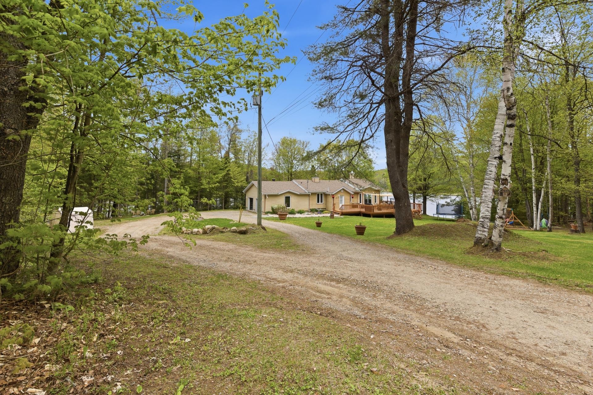 









53


Ch. de la Montagne

,
Val-des-Monts,




QC
J8N1B7

