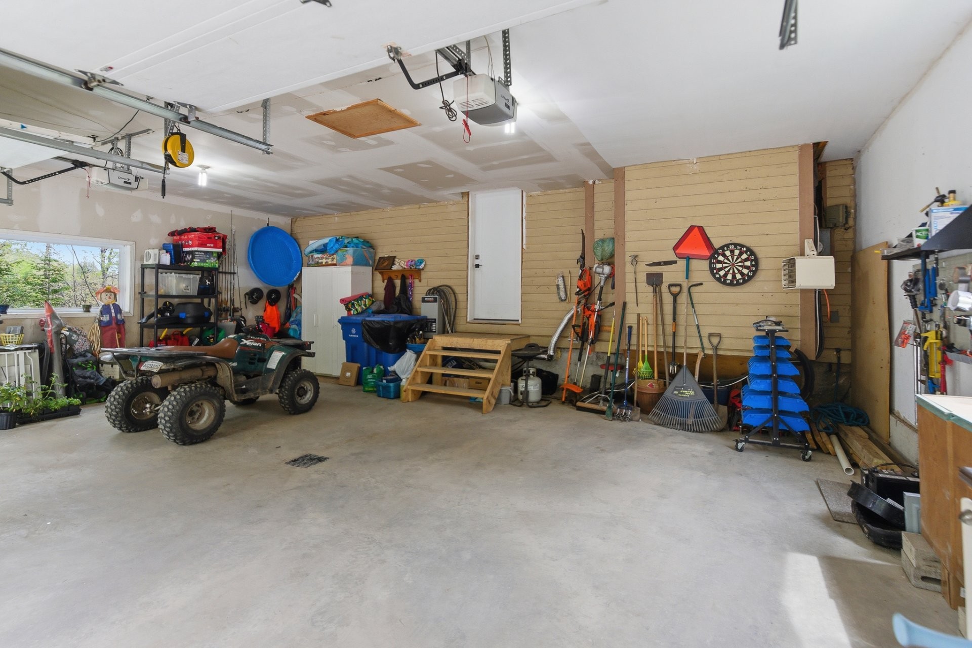









53


Ch. de la Montagne

,
Val-des-Monts,




QC
J8N1B7

