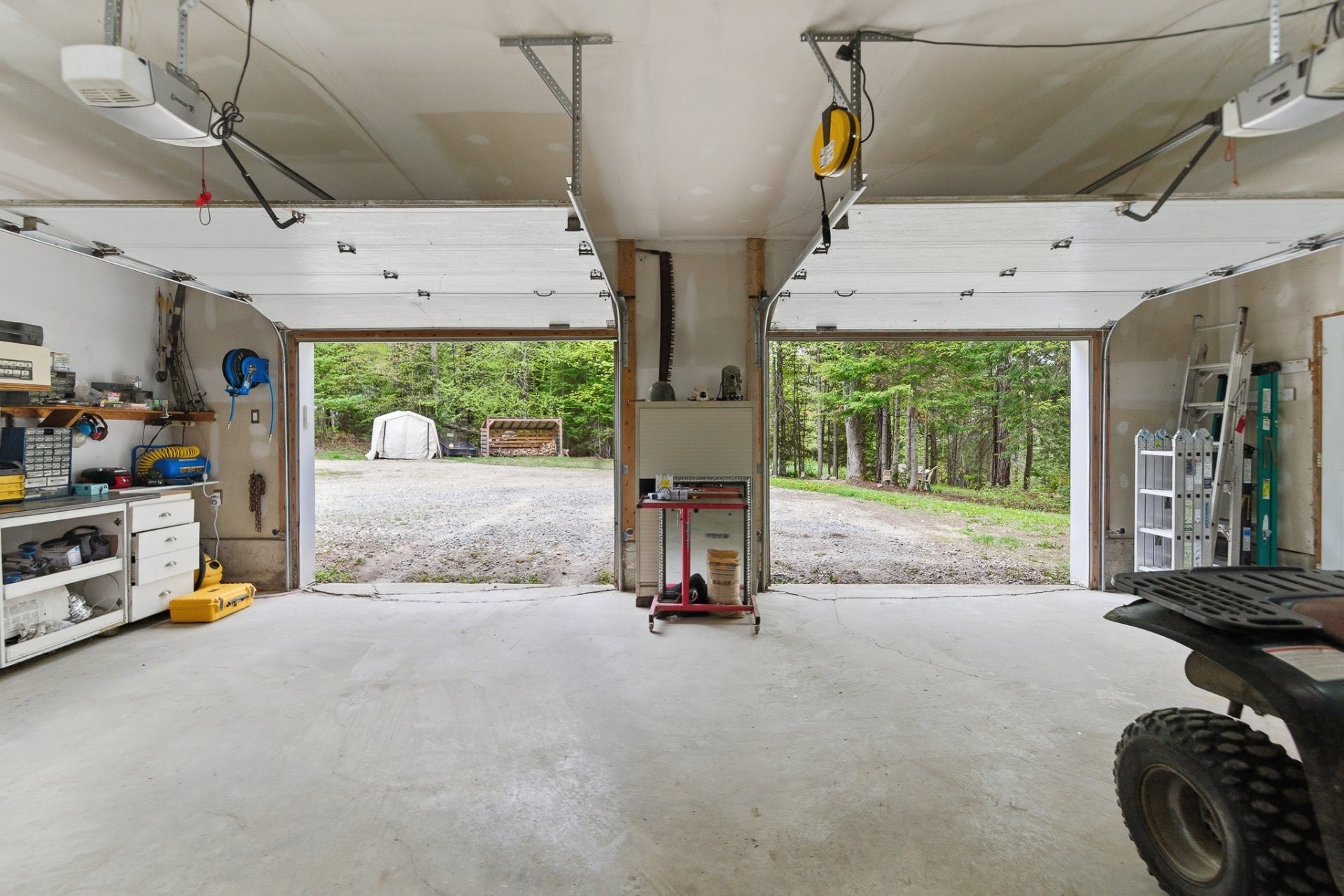 









53


Ch. de la Montagne

,
Val-des-Monts,




QC
J8N1B7

