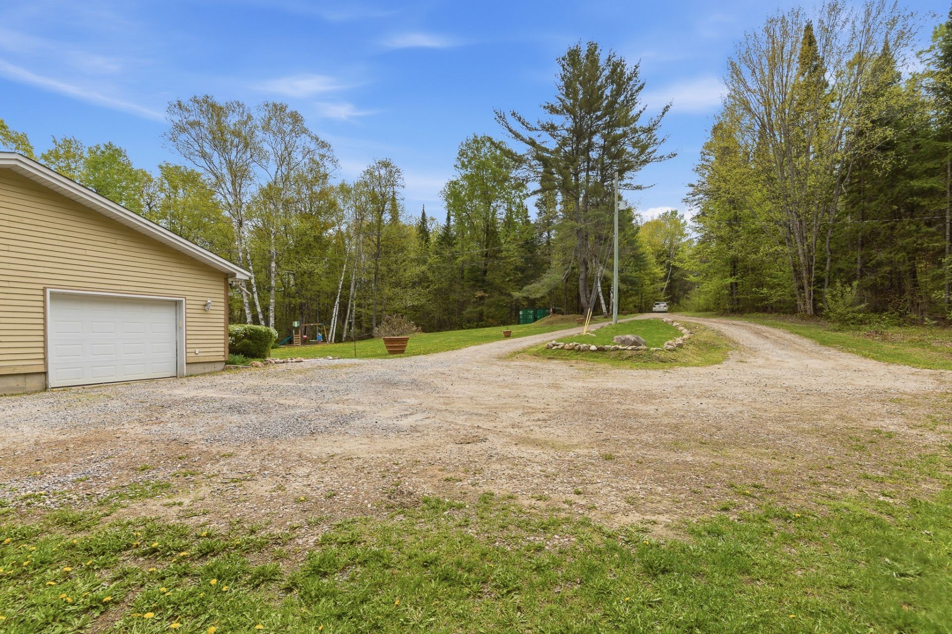 









53


Ch. de la Montagne

,
Val-des-Monts,




QC
J8N1B7

