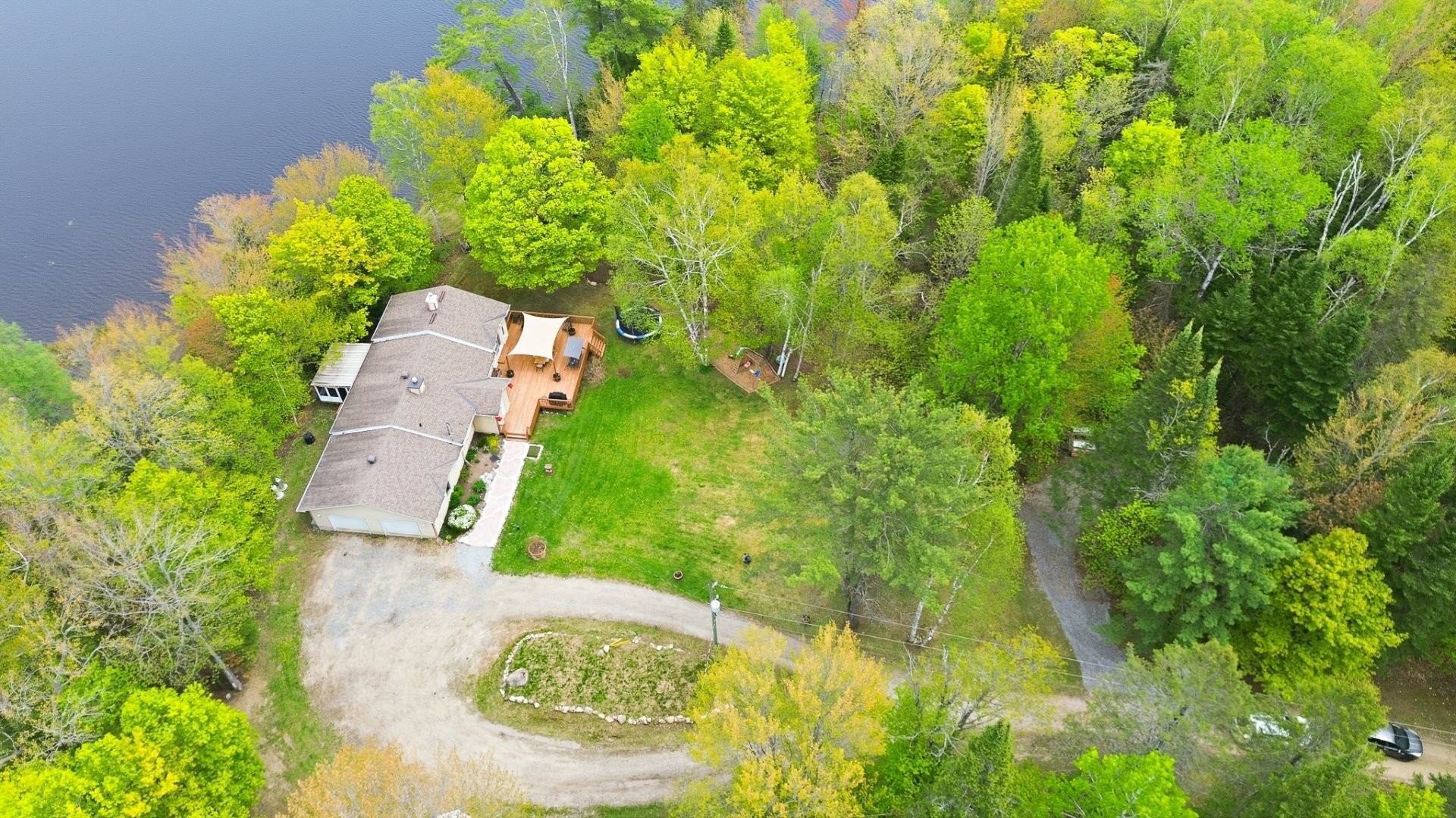 









53


Ch. de la Montagne

,
Val-des-Monts,




QC
J8N1B7

