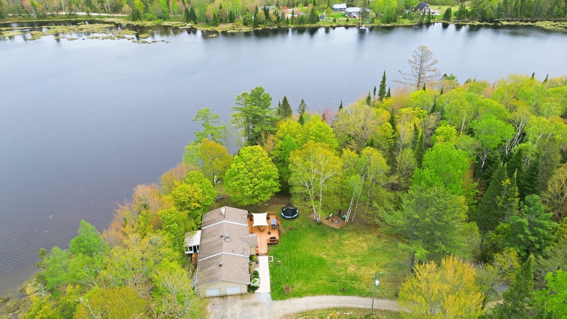 









53


Ch. de la Montagne

,
Val-des-Monts,




QC
J8N1B7

