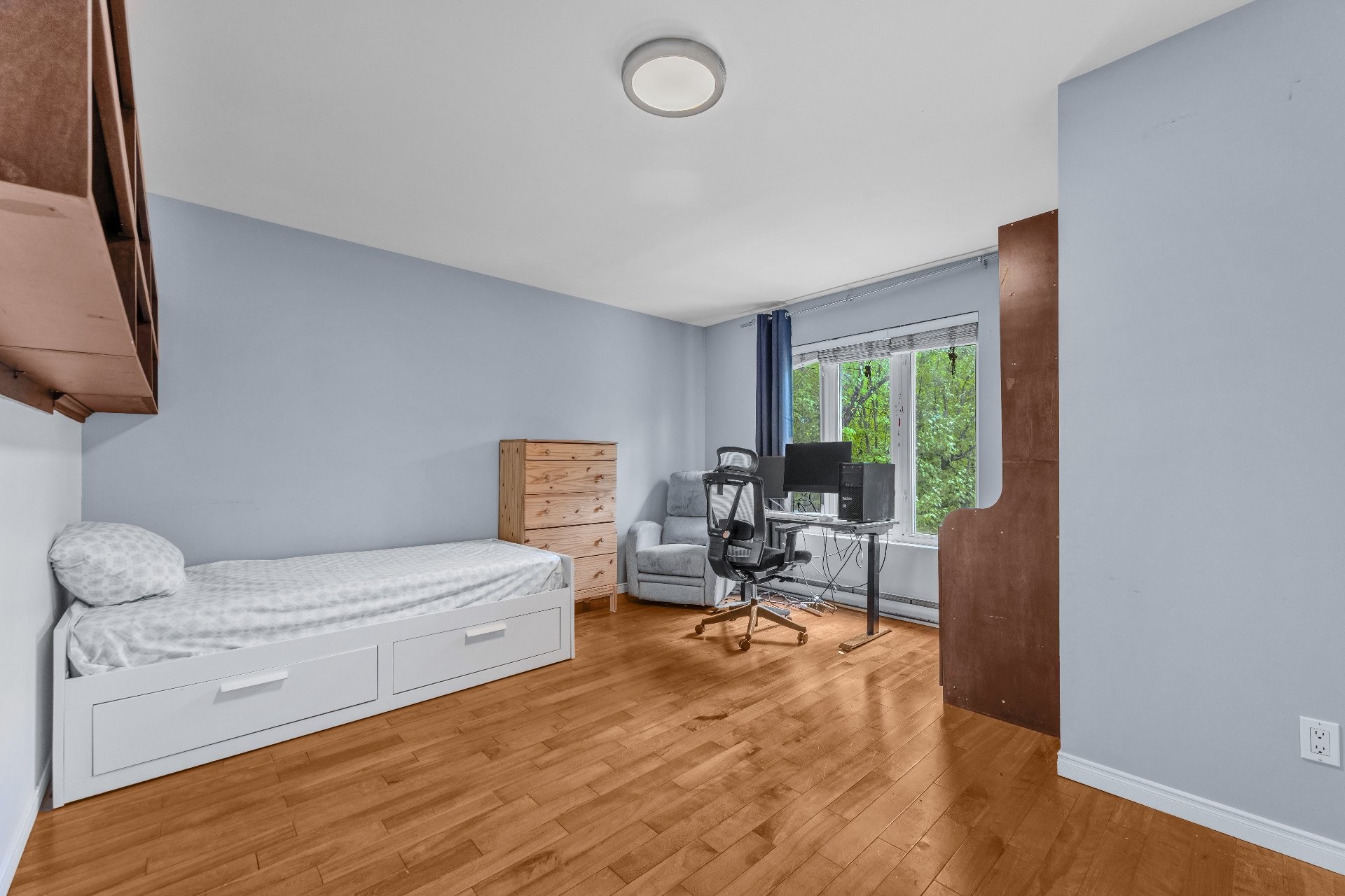 









1106Z


Rue Hélène-Boullé

,
Boucherville,




QC
J4B2A7

