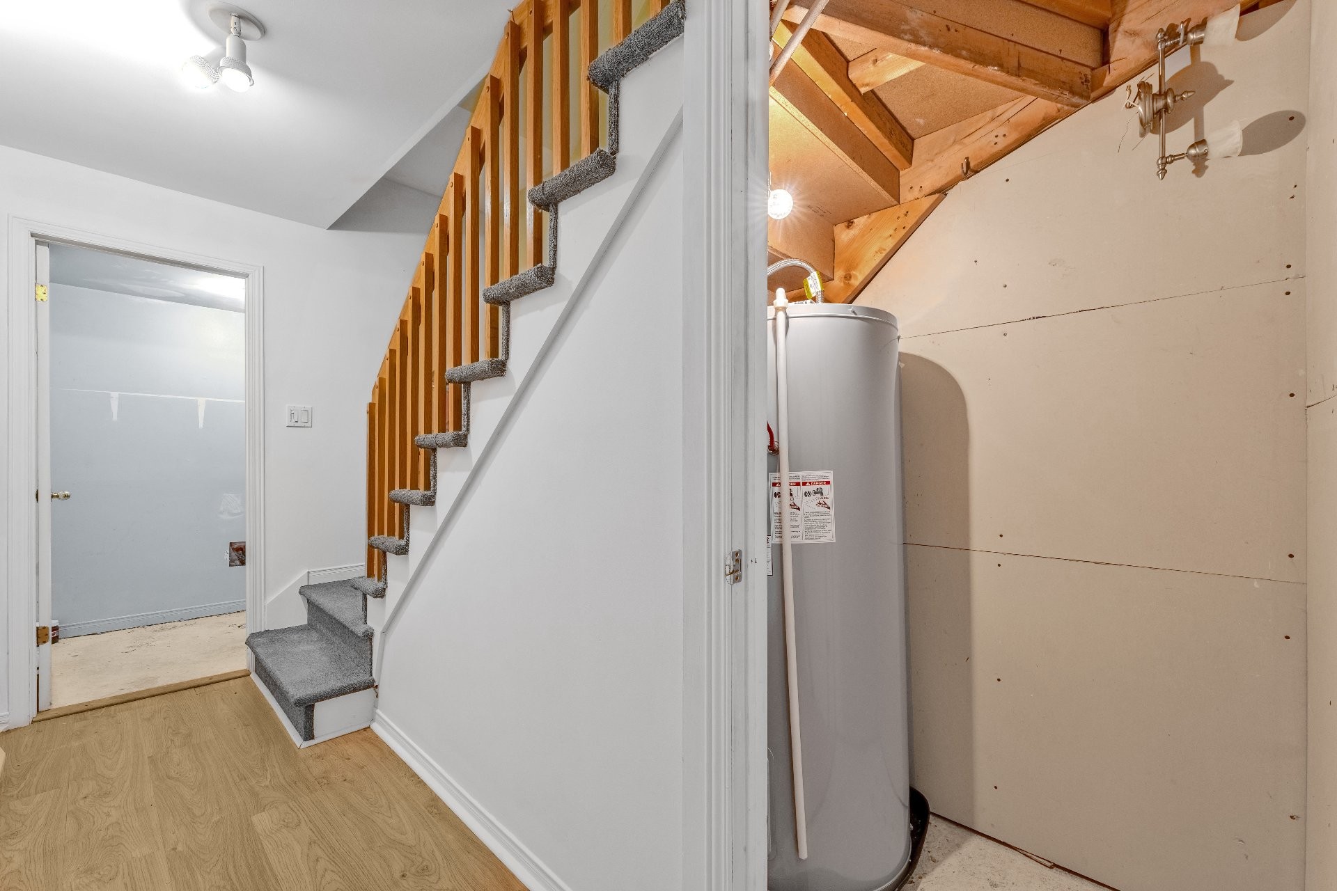









1106Z


Rue Hélène-Boullé

,
Boucherville,




QC
J4B2A7

