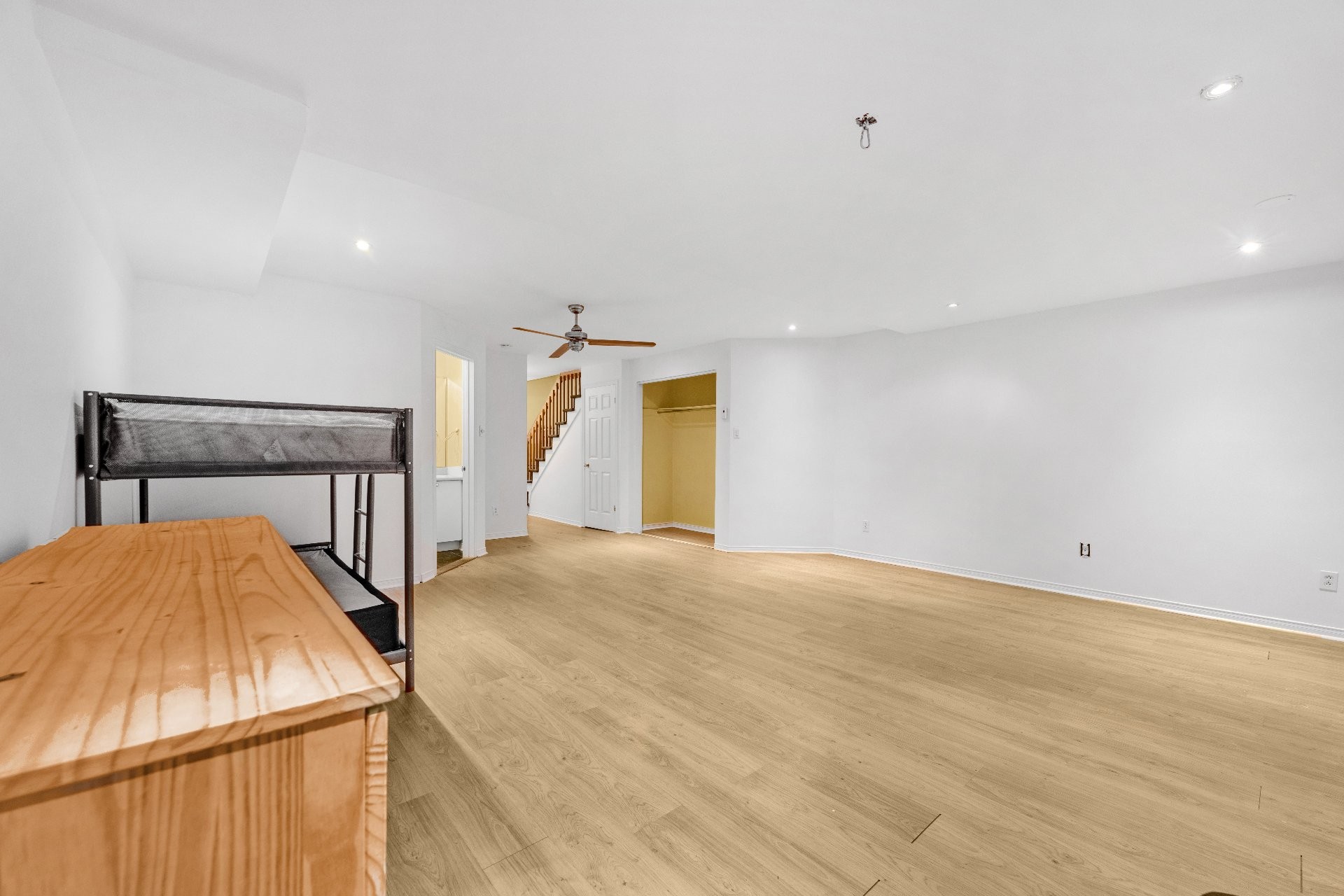 









1106Z


Rue Hélène-Boullé

,
Boucherville,




QC
J4B2A7

