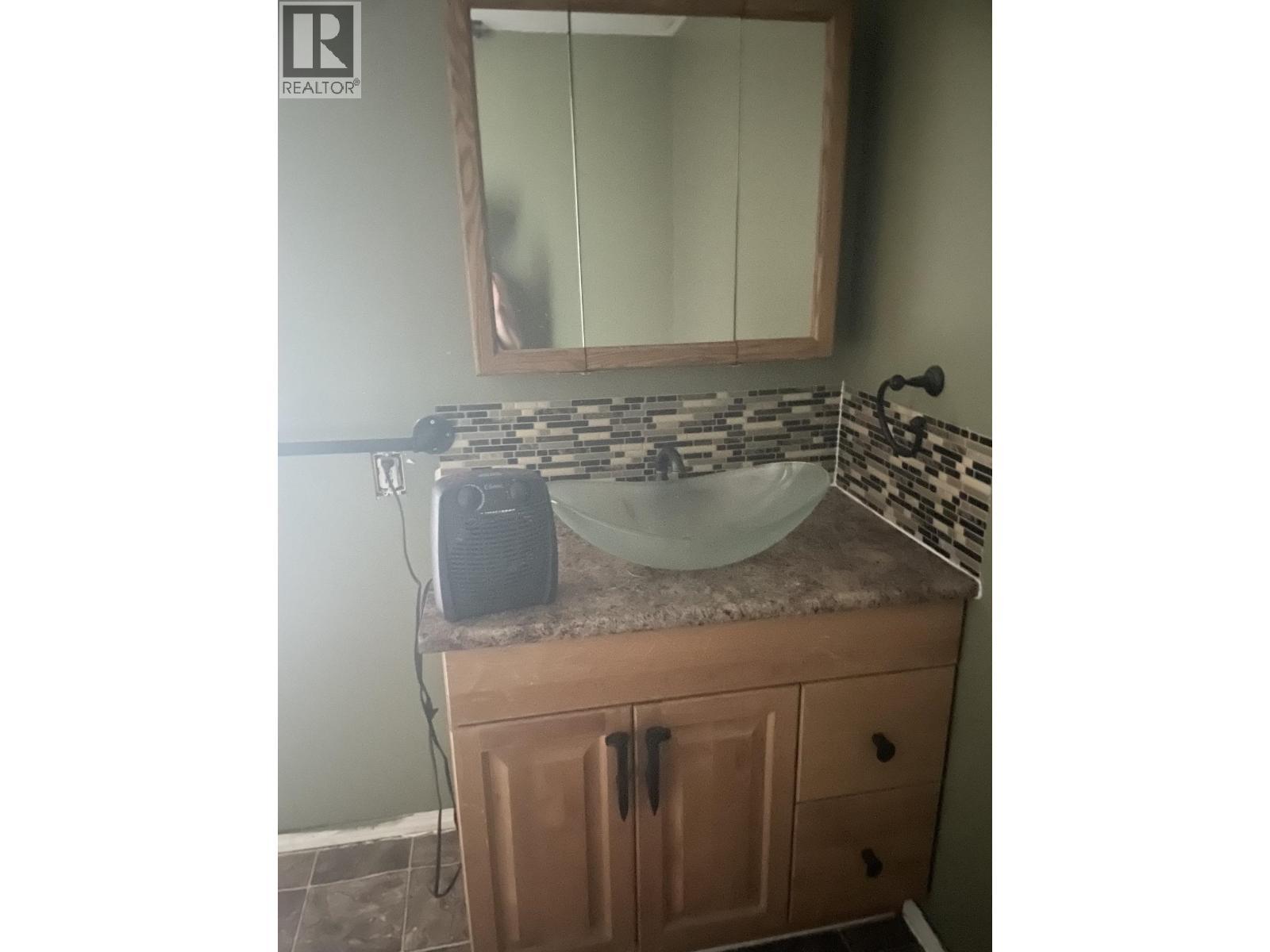 












3907 POPLAR AVENUE

,
Fort Nelson,




British Columbia
V0C1R0

