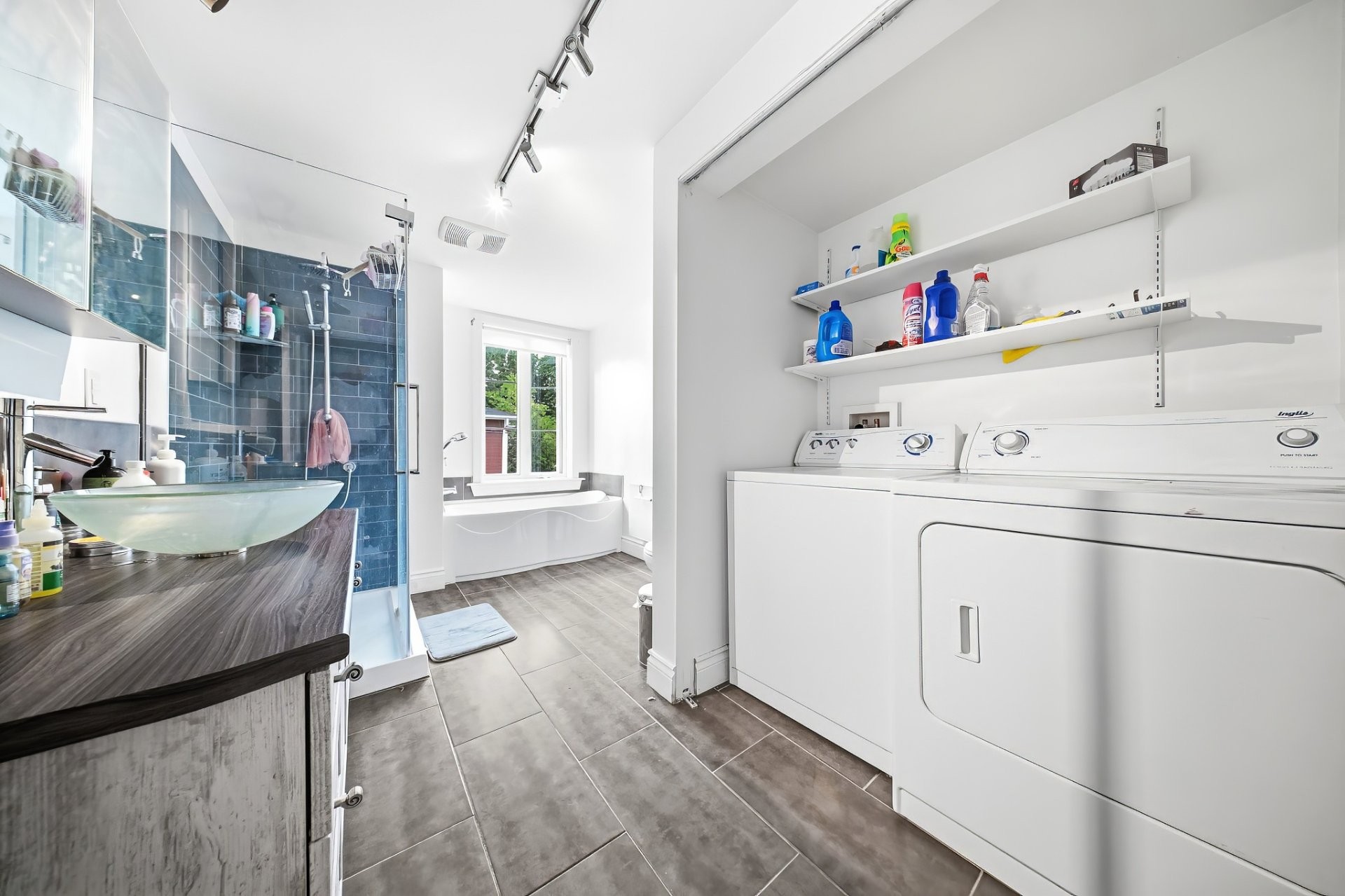









3978


Rue de la Fabrique

,
Saguenay (Jonquière),




QC
G7X3N2

