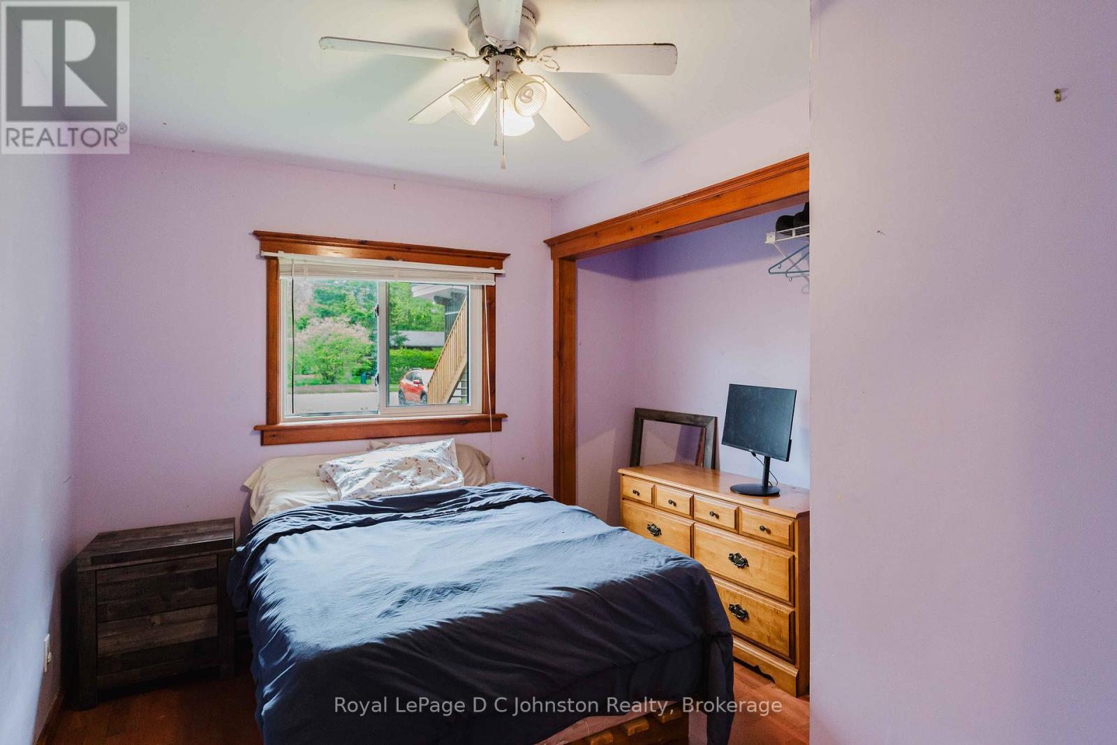 












229 EDWARD STREET

,
Saugeen Shores,




Ontario
N0H2L0

