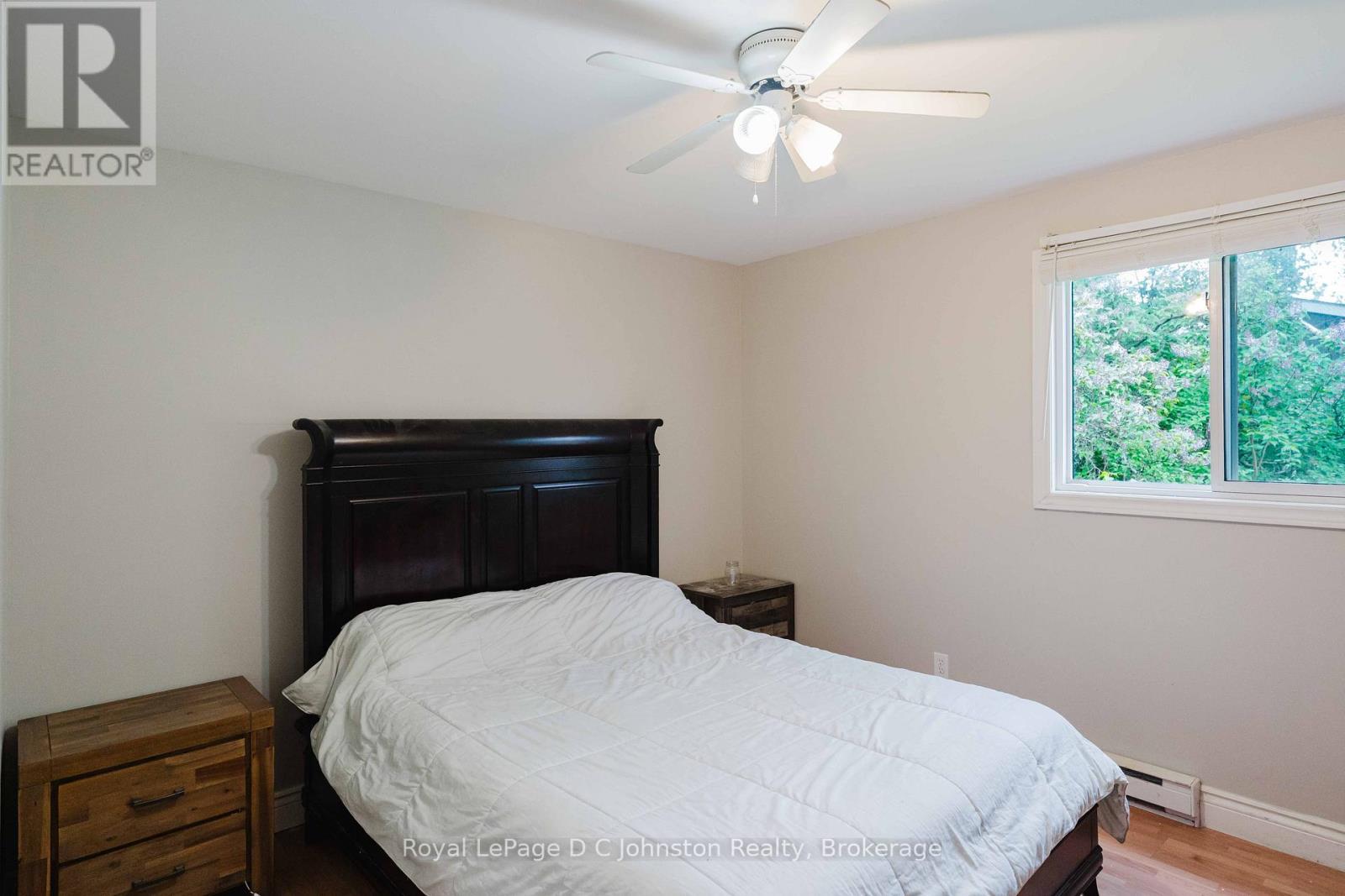 












229 EDWARD STREET

,
Saugeen Shores,




Ontario
N0H2L0

