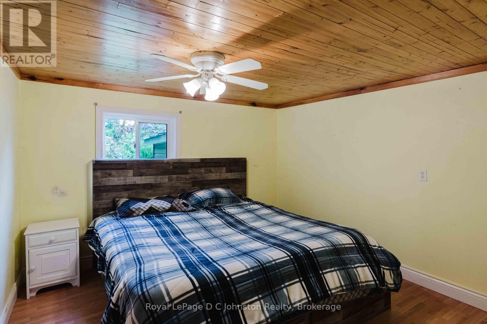












229 EDWARD STREET

,
Saugeen Shores,




Ontario
N0H2L0

