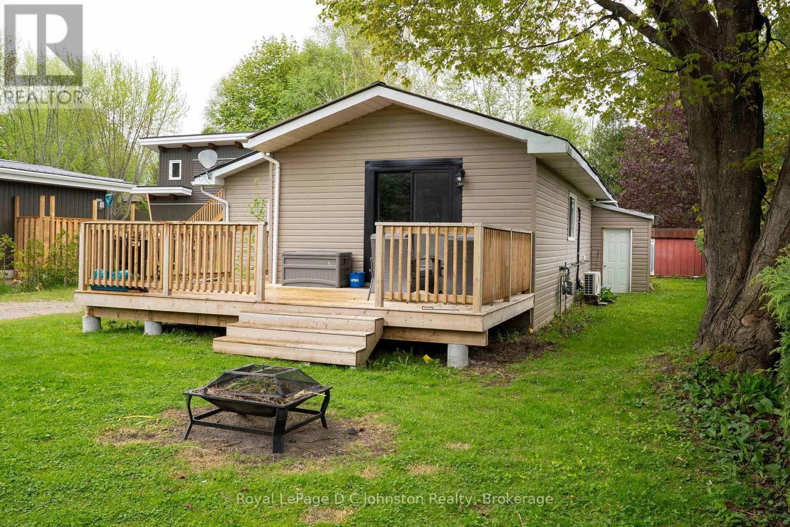 












229 EDWARD STREET

,
Saugeen Shores,




Ontario
N0H2L0

