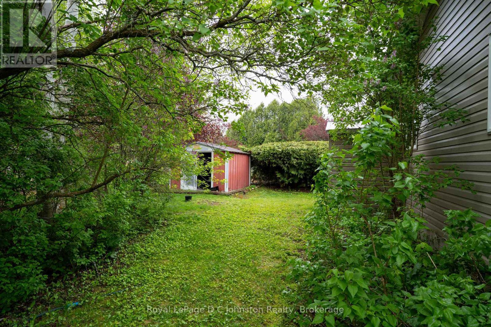 












229 EDWARD STREET

,
Saugeen Shores,




Ontario
N0H2L0

