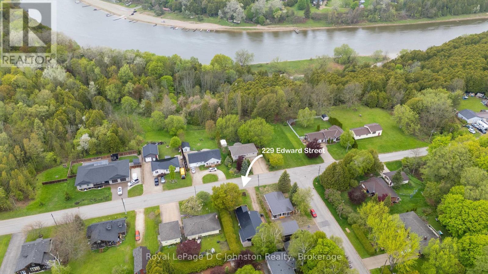 












229 EDWARD STREET

,
Saugeen Shores,




Ontario
N0H2L0

